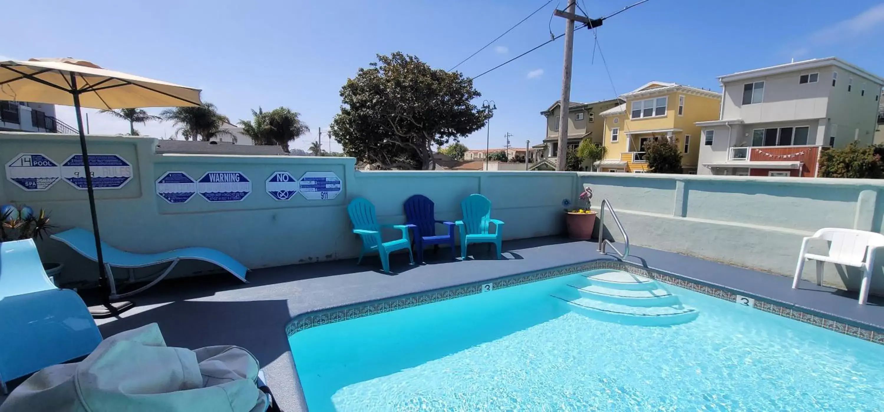 Swimming Pool in Beachwalker Inn & Suites