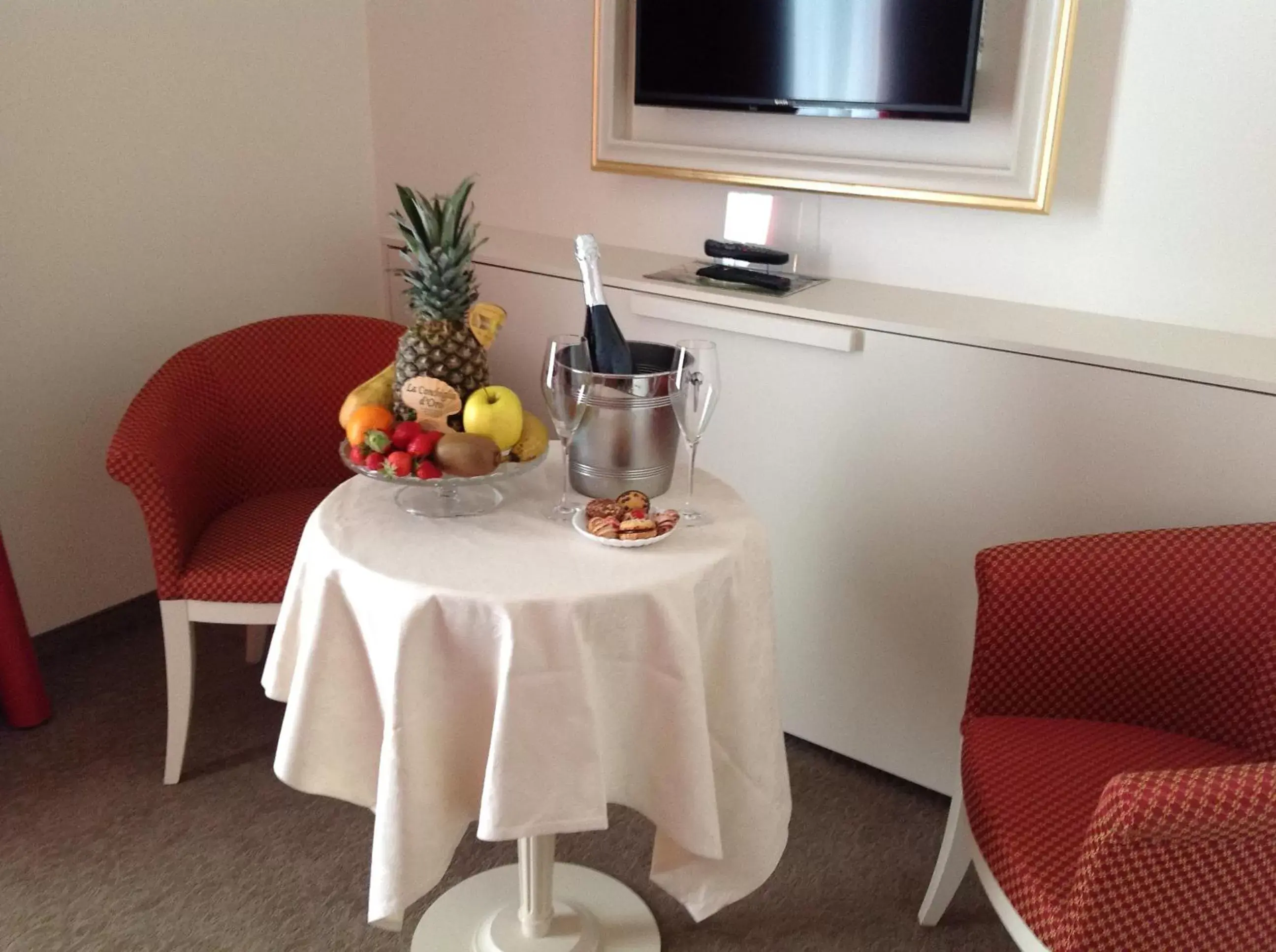 Seating area in Palace Hotel "La CONCHIGLIA D' ORO"