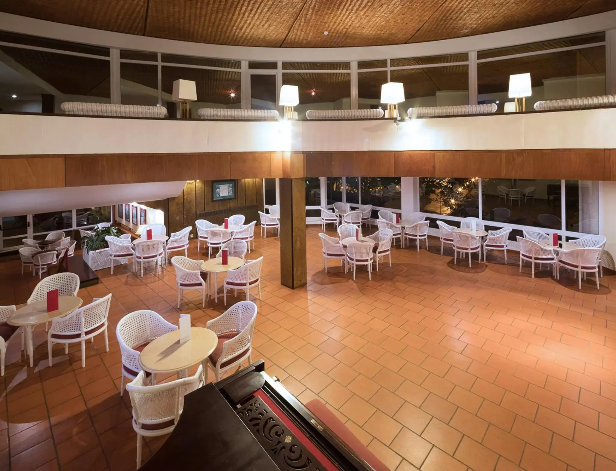 Lounge or bar, Restaurant/Places to Eat in Dom Pedro Madeira