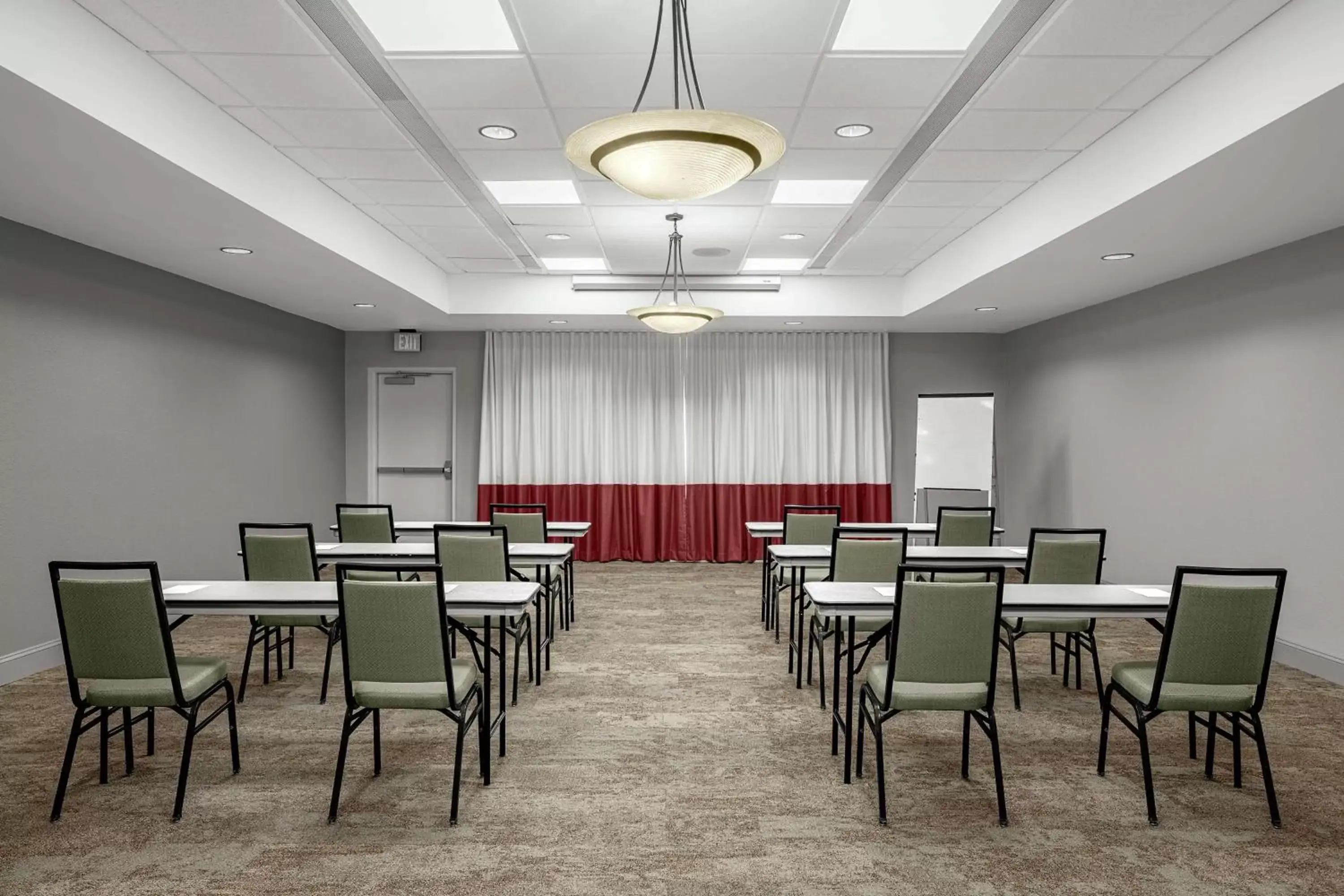 Meeting/conference room in Hilton Garden Inn Wilmington Mayfaire Town Center