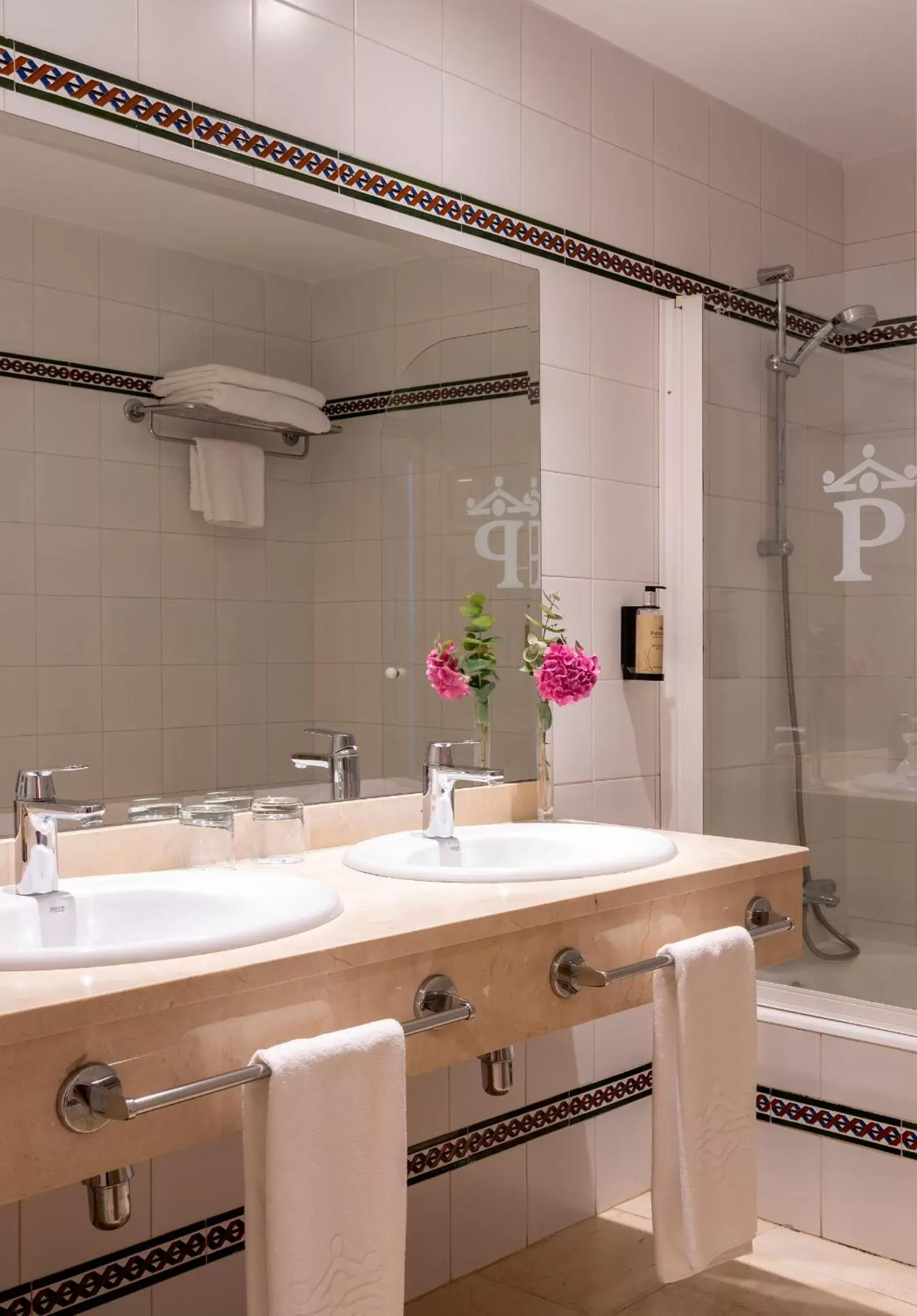 Bathroom in Parador de Mazagón