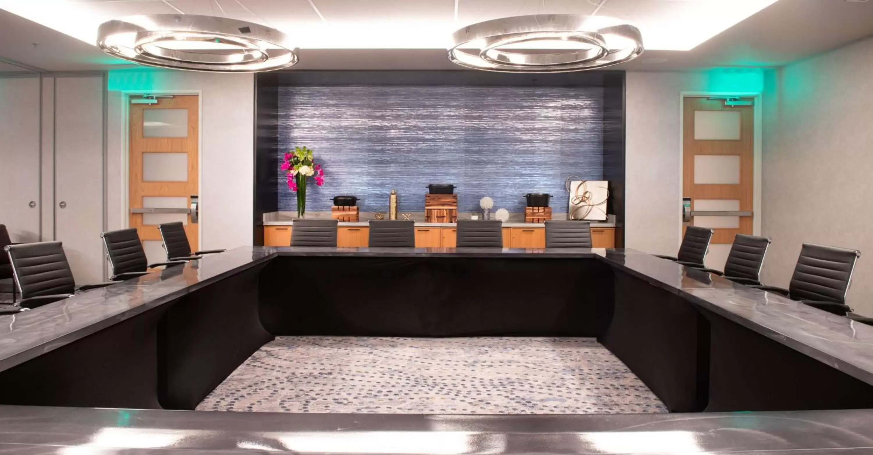 Meeting/conference room in The Charter Hotel Seattle, Curio Collection By Hilton