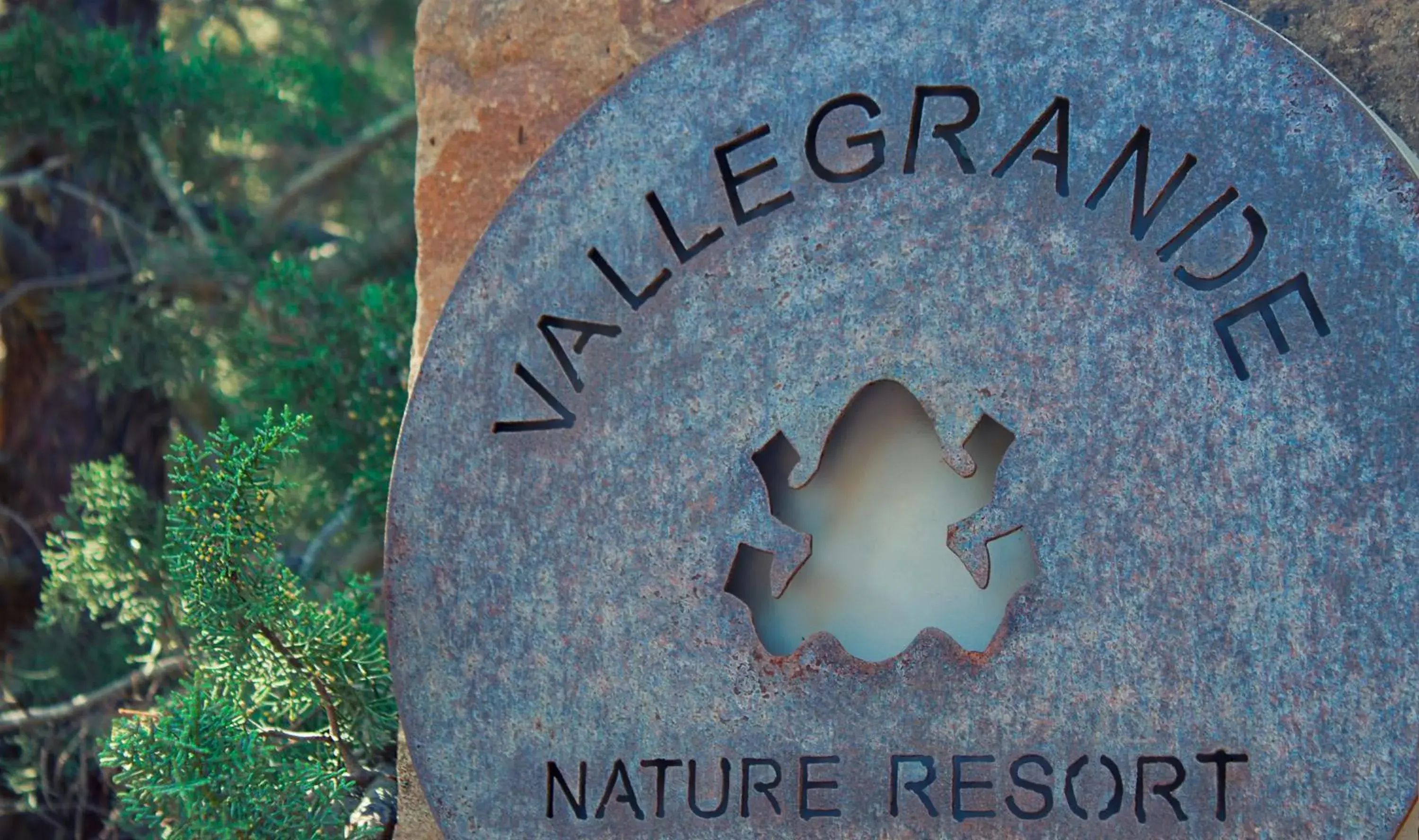 Decorative detail, Property Logo/Sign in Vallegrande Nature Resort by Geocharme