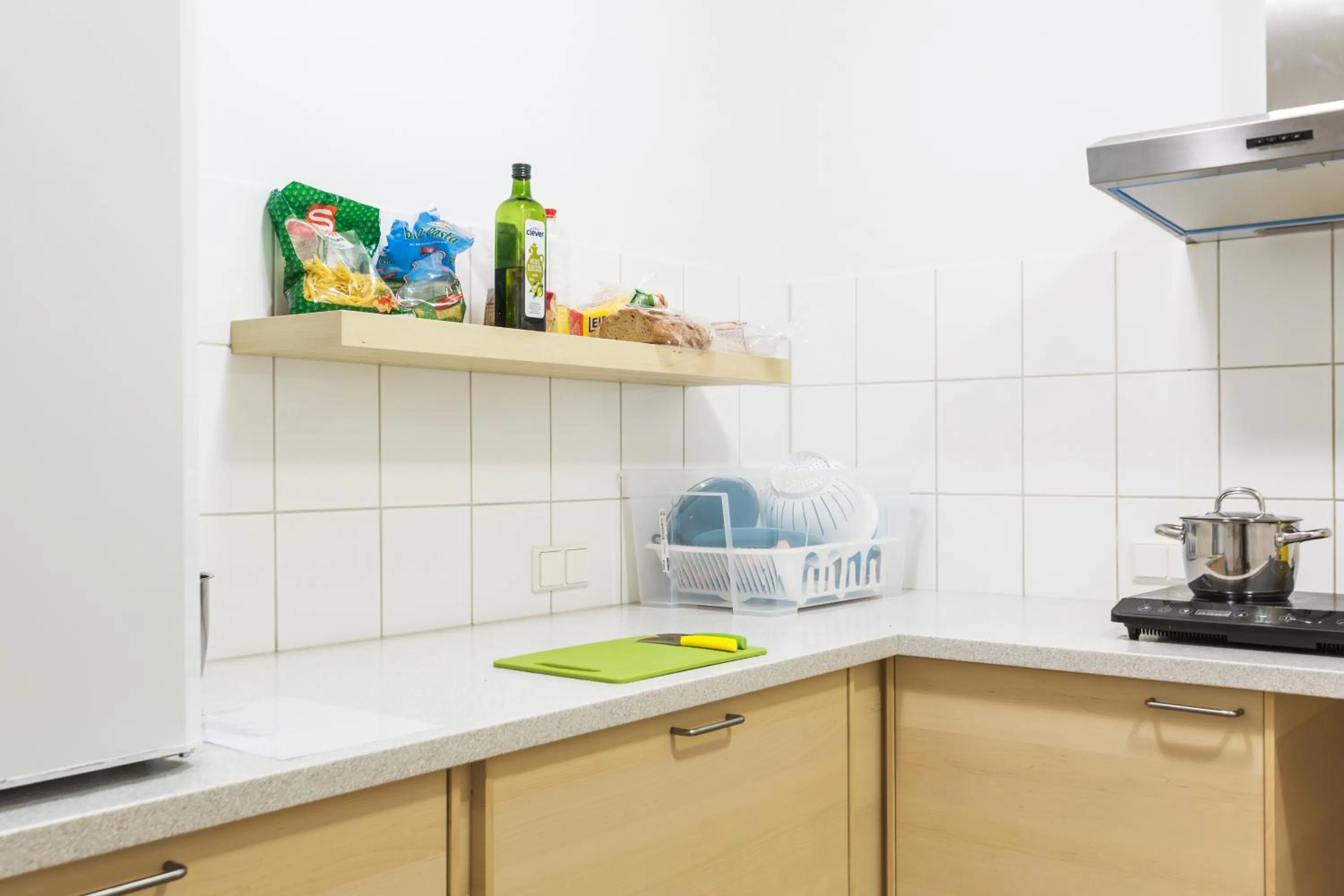 Communal kitchen in a&o Salzburg Hauptbahnhof