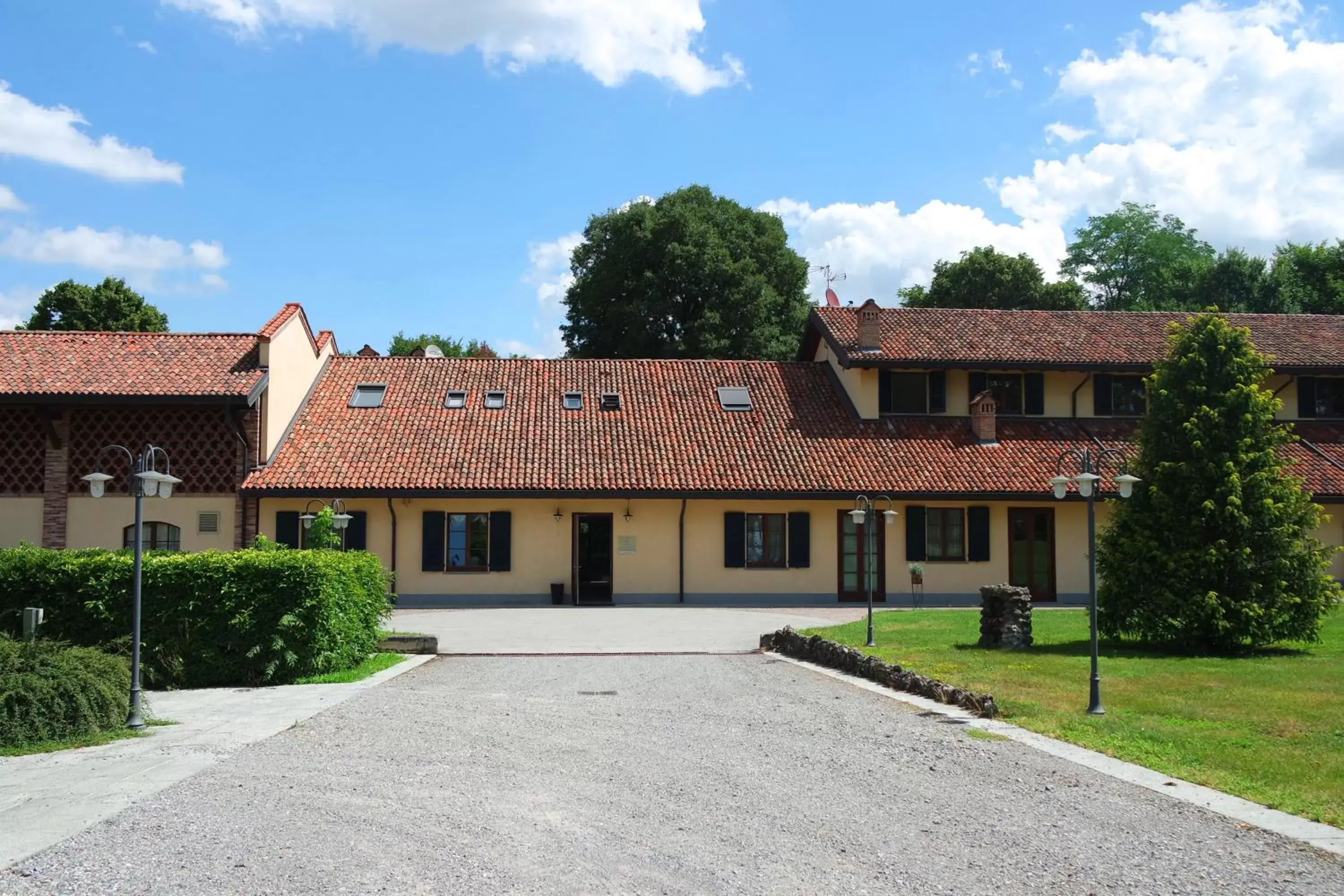 Facade/entrance, Property Building in Country Hotel Castelbarco