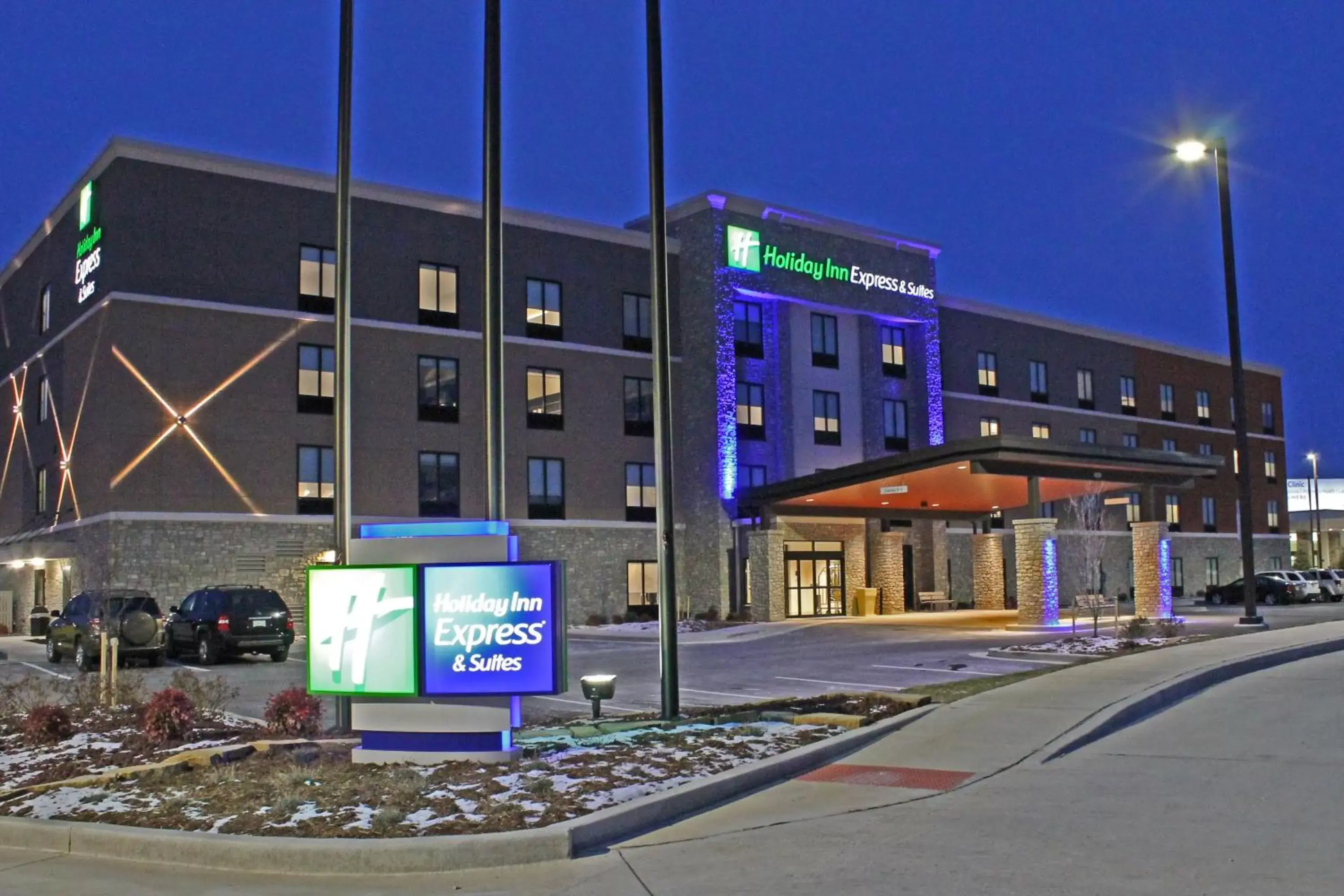 Property building in Holiday Inn Express & Suites - St. Louis South - I-55 by IHG Property building in Holiday Inn Express & Suites - St. Louis South - I-55 by IHG