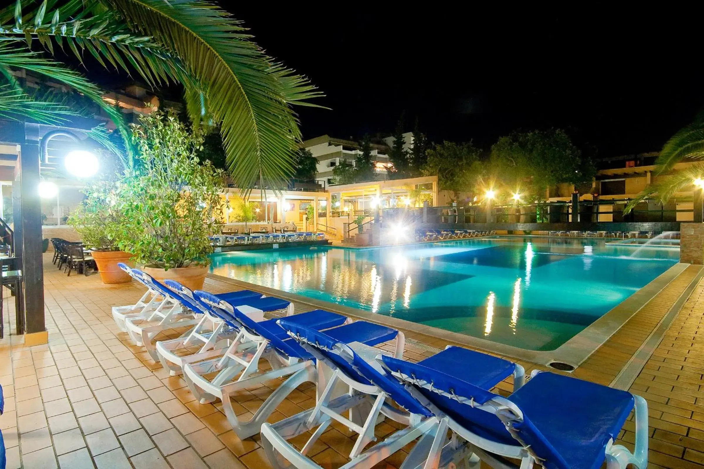 Property building, Swimming Pool in Hotel Balaia Mar