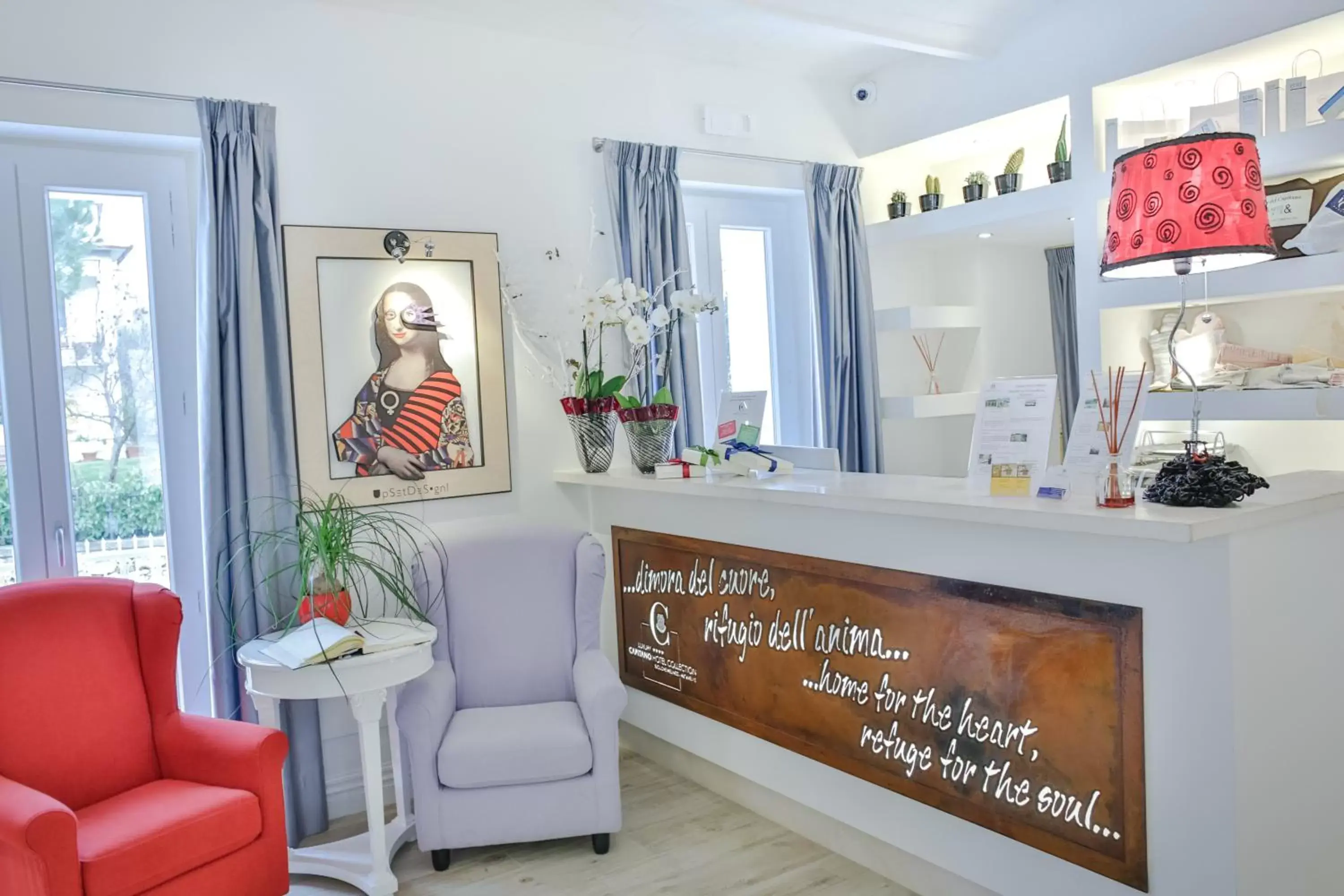 Communal lounge/ TV room, Lobby/Reception in BOUTIQUE VILLA LIBERTY - Dépendance - Borgo Capitano Collection - Albergo diffuso