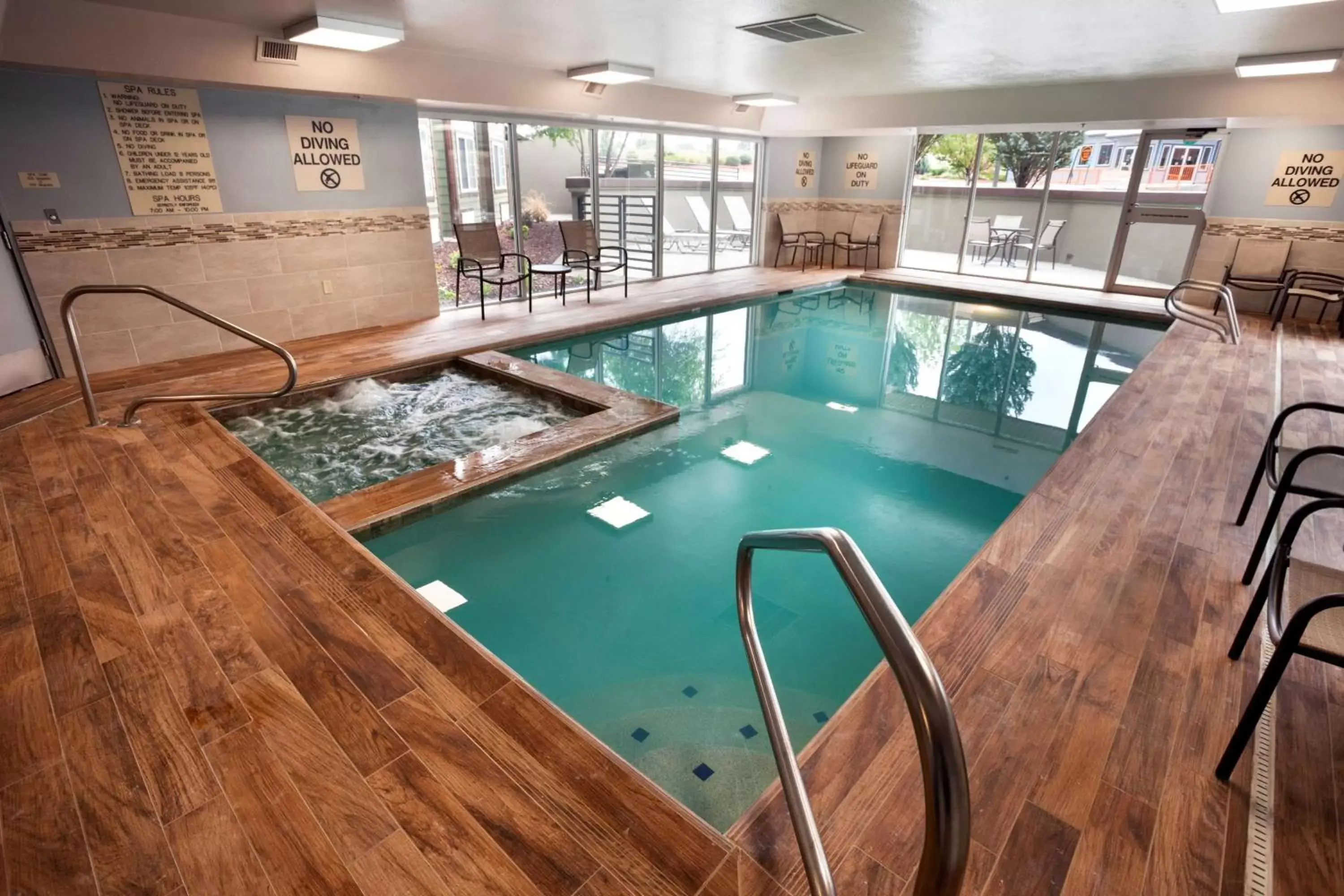 On site, Swimming Pool in Best Western Plus Peak Vista Inn & Suites