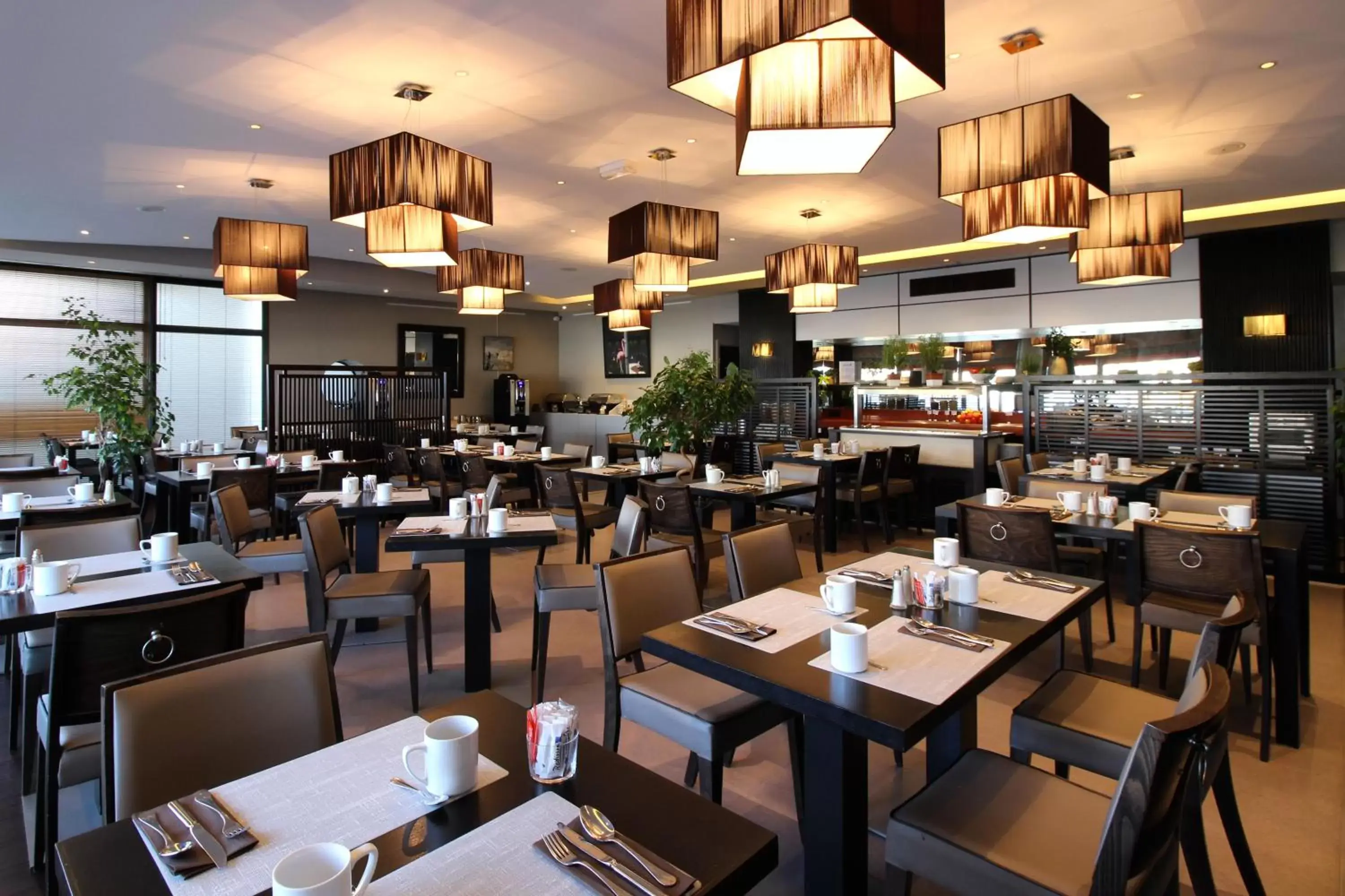 Restaurant/Places to Eat in Radisson Blu Hotel Biarritz