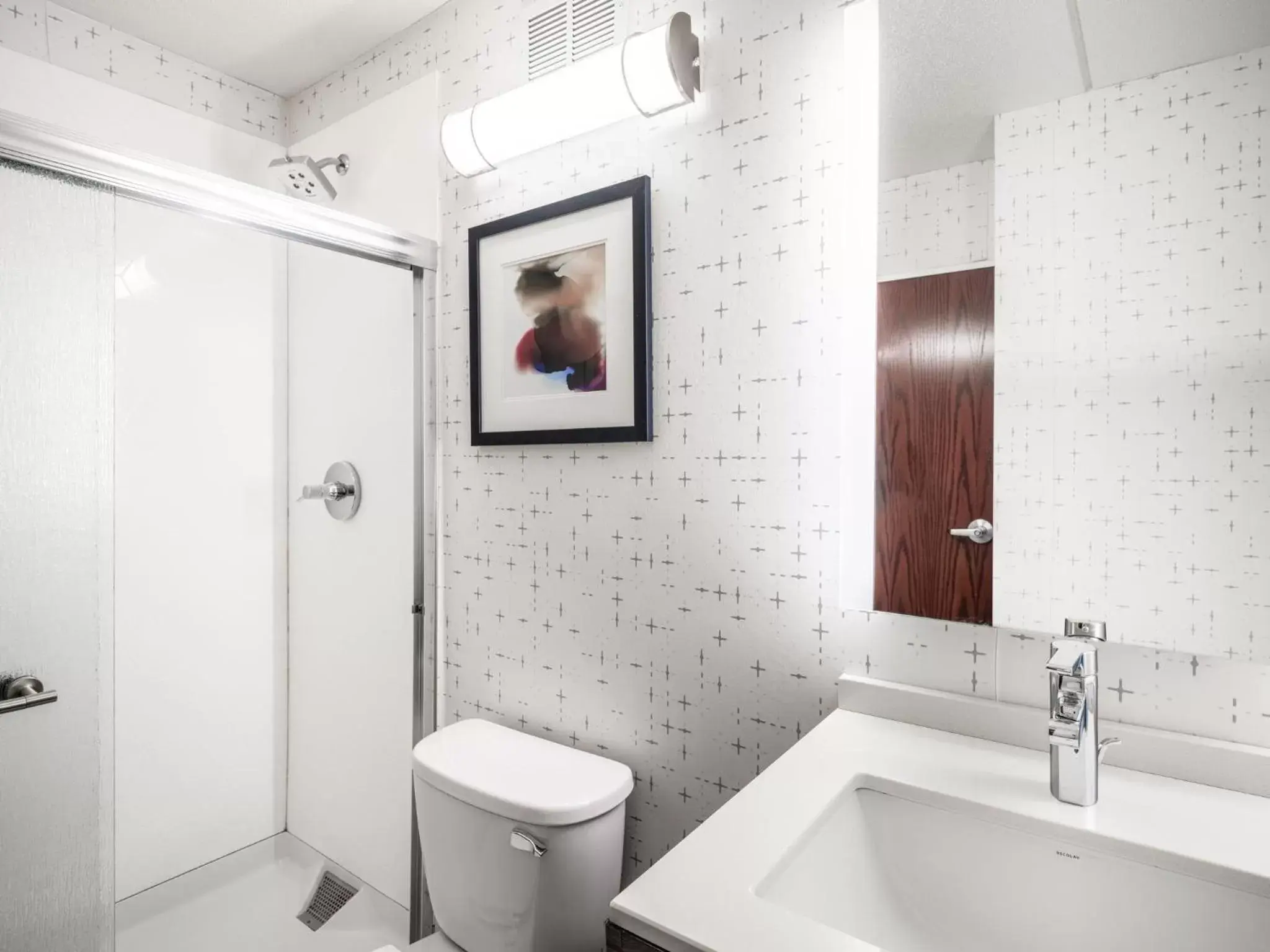 Bathroom in Crowne Plaza Milwaukee South by IHG Bathroom in Crowne Plaza Milwaukee South by IHG