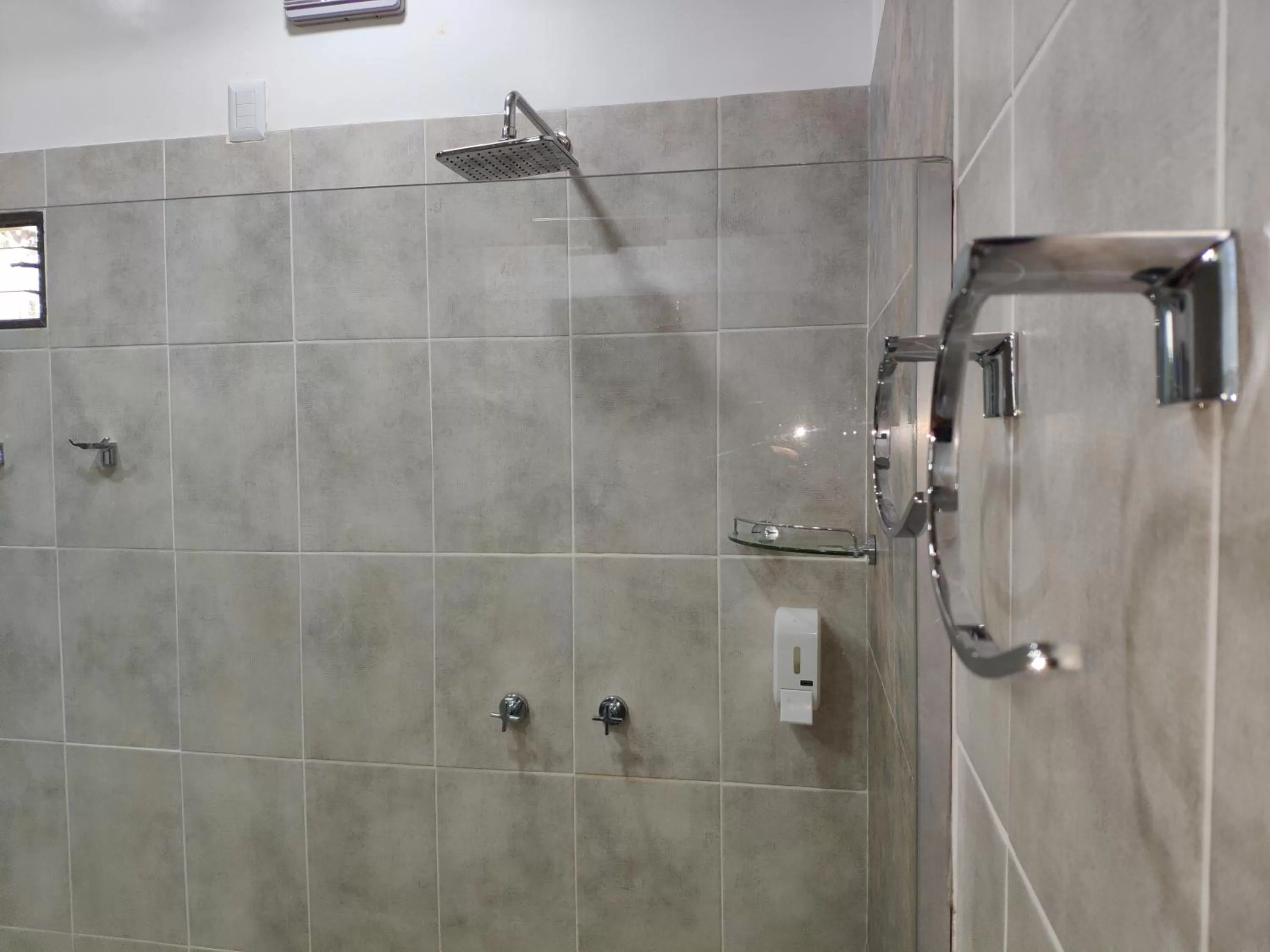 Shower in Posada 21 Oranges