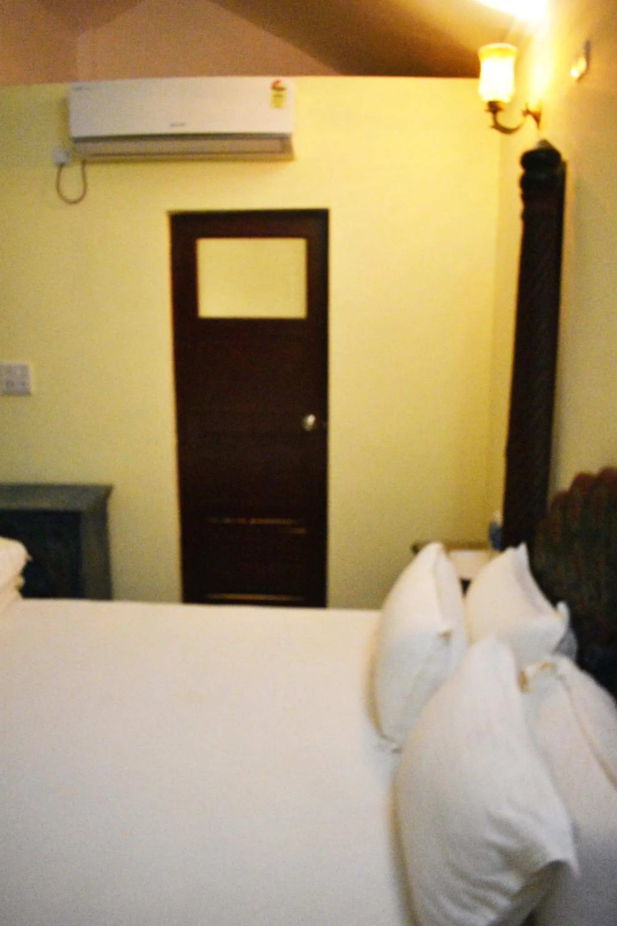 Photo of the whole room, Bed in Amour Resort
