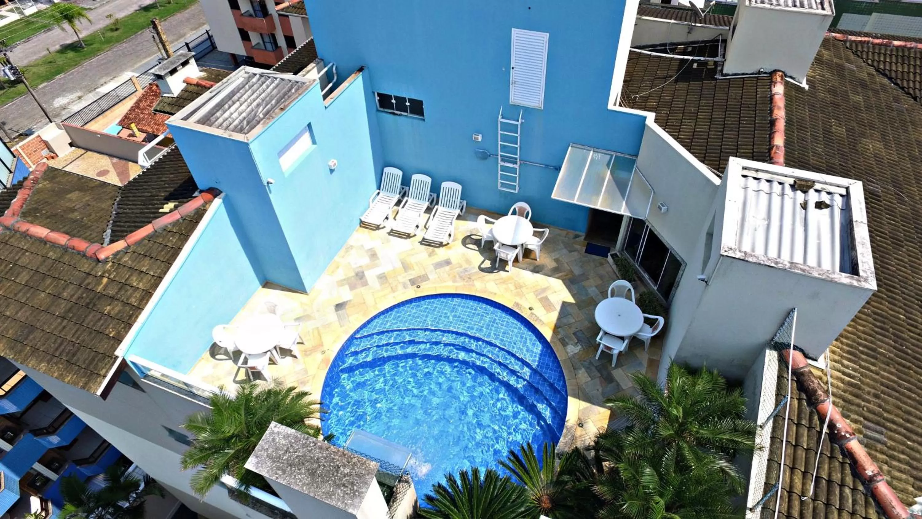 Swimming pool in Paramar Praia Grande