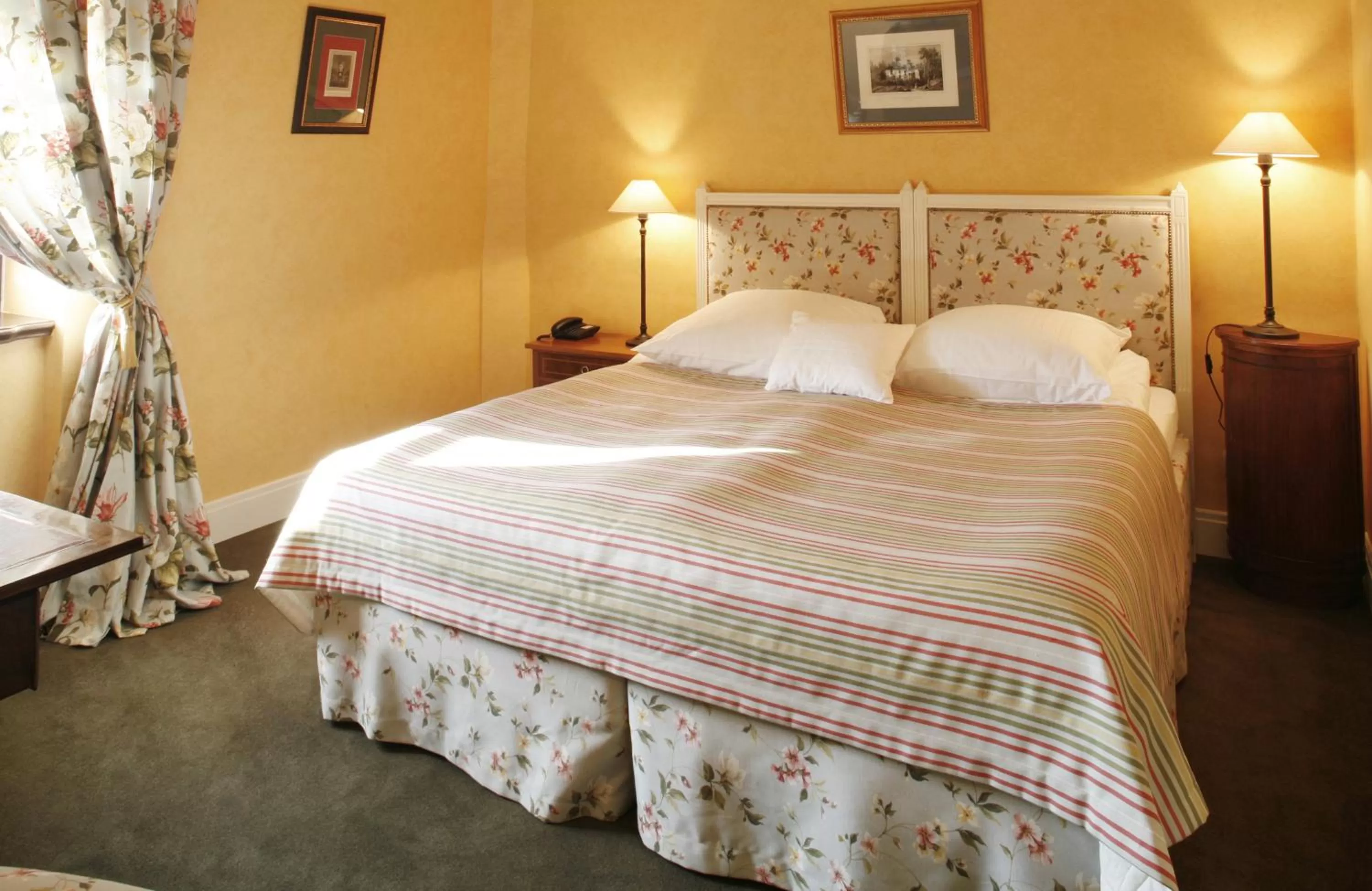 Bed in Hotel Dwór Kościuszko