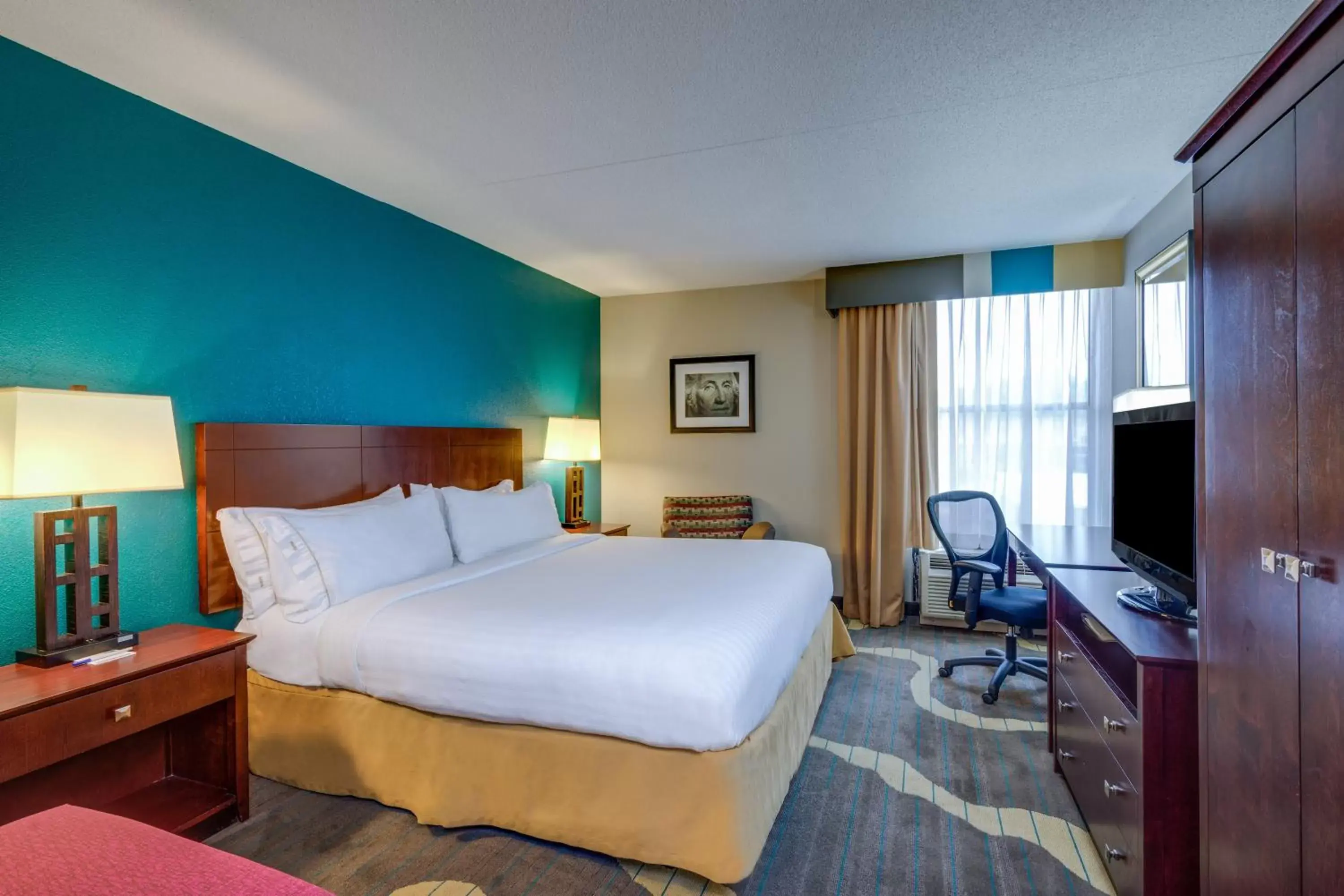 Photo of the whole room, Bed in Holiday Inn Express Washington DC East- Andrews AFB, an IHG Hotel