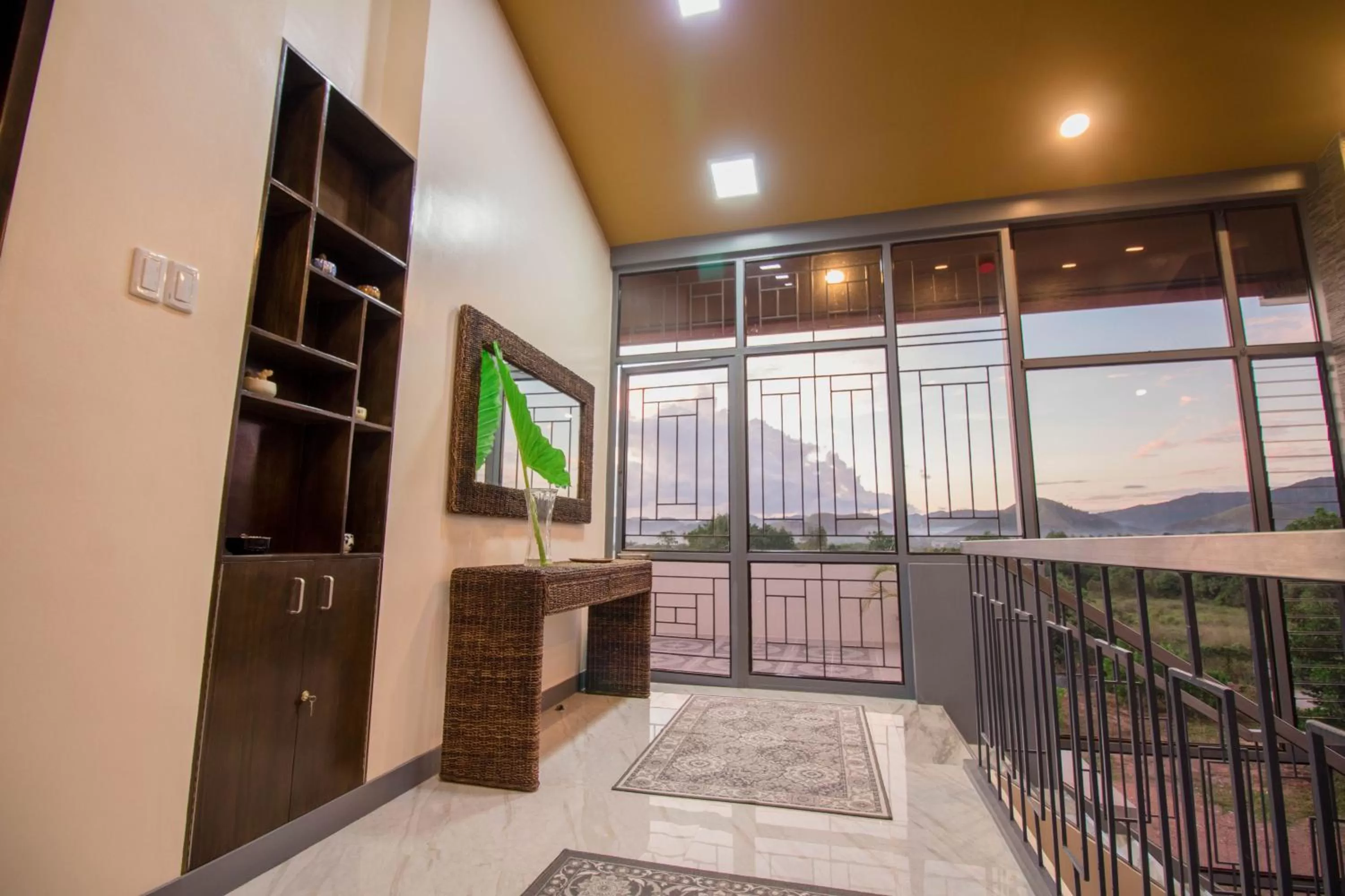 Restaurant/places to eat in Bella Villa Coron