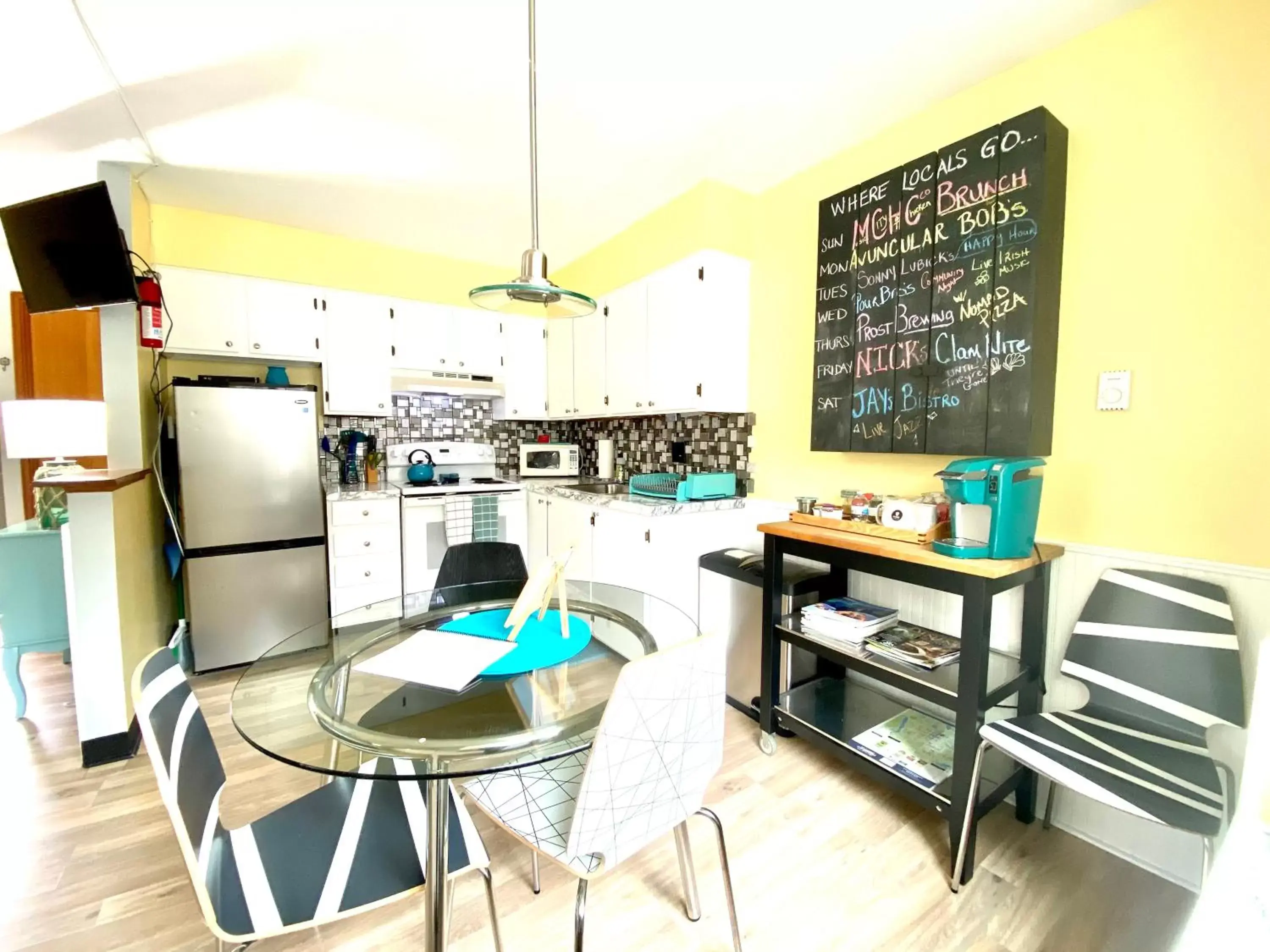 Kitchen or kitchenette, Dining Area in Remington Flats