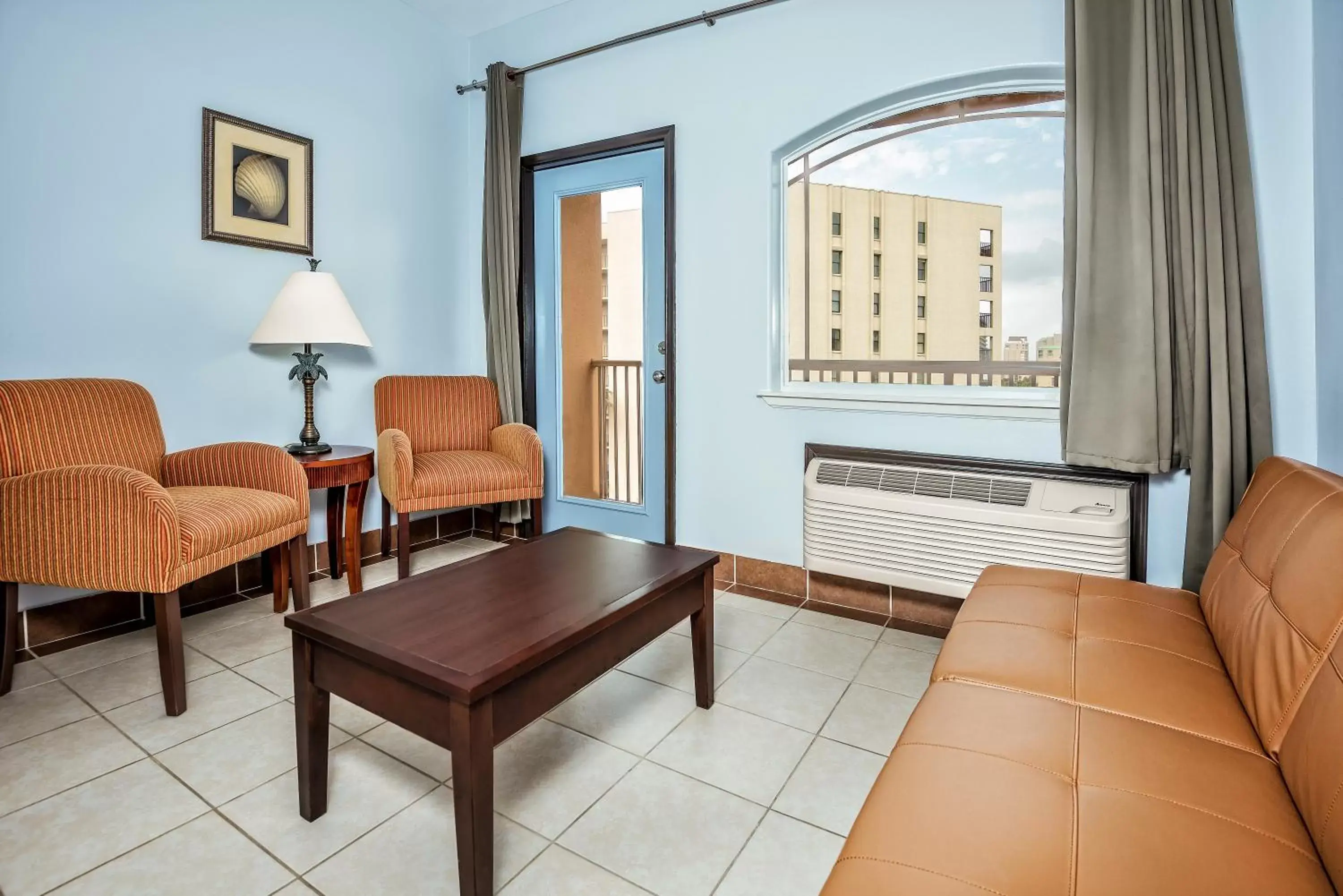 Seating area in La Copa Inn Beach Hotel