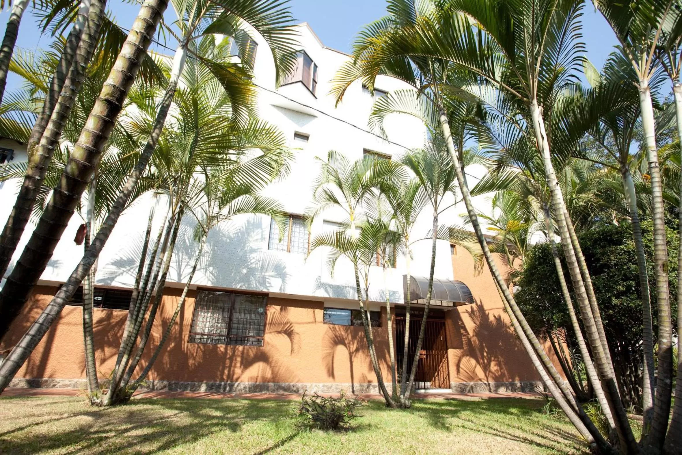 Property building in Casa Rosales