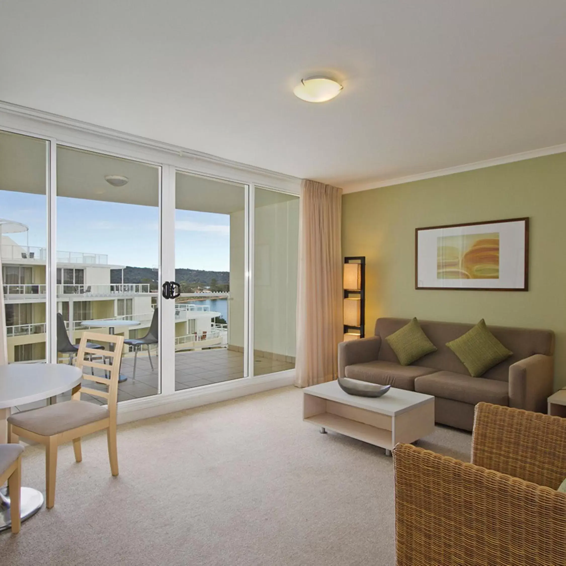 Living room, Seating Area in Mantra Ettalong Beach