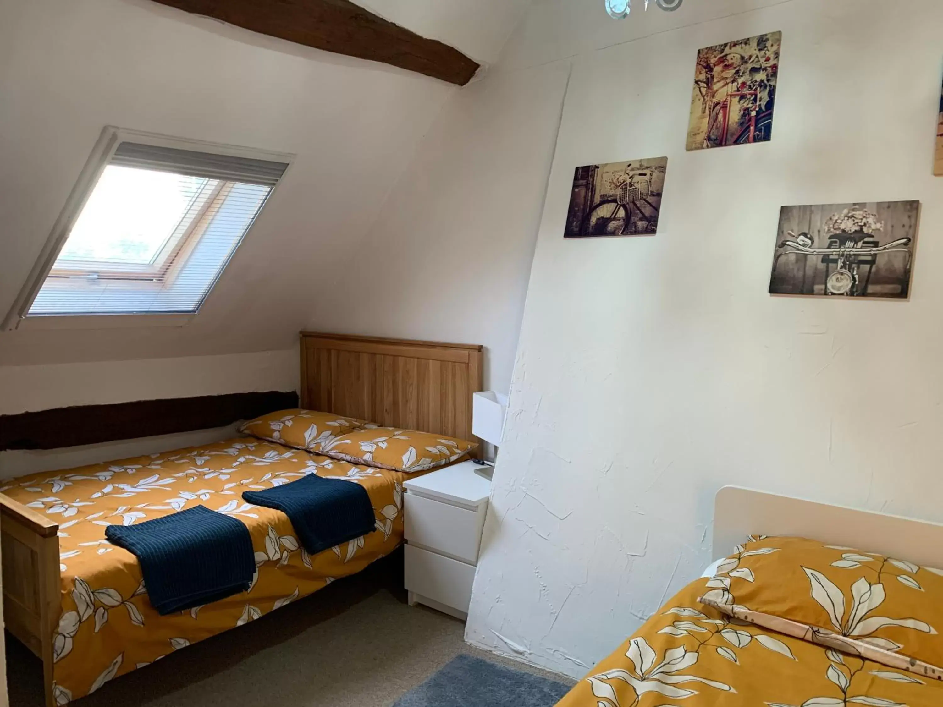 Bedroom, Bed in Le Bas Chesnay Chambres D'Hotes Domfront en Poiraie