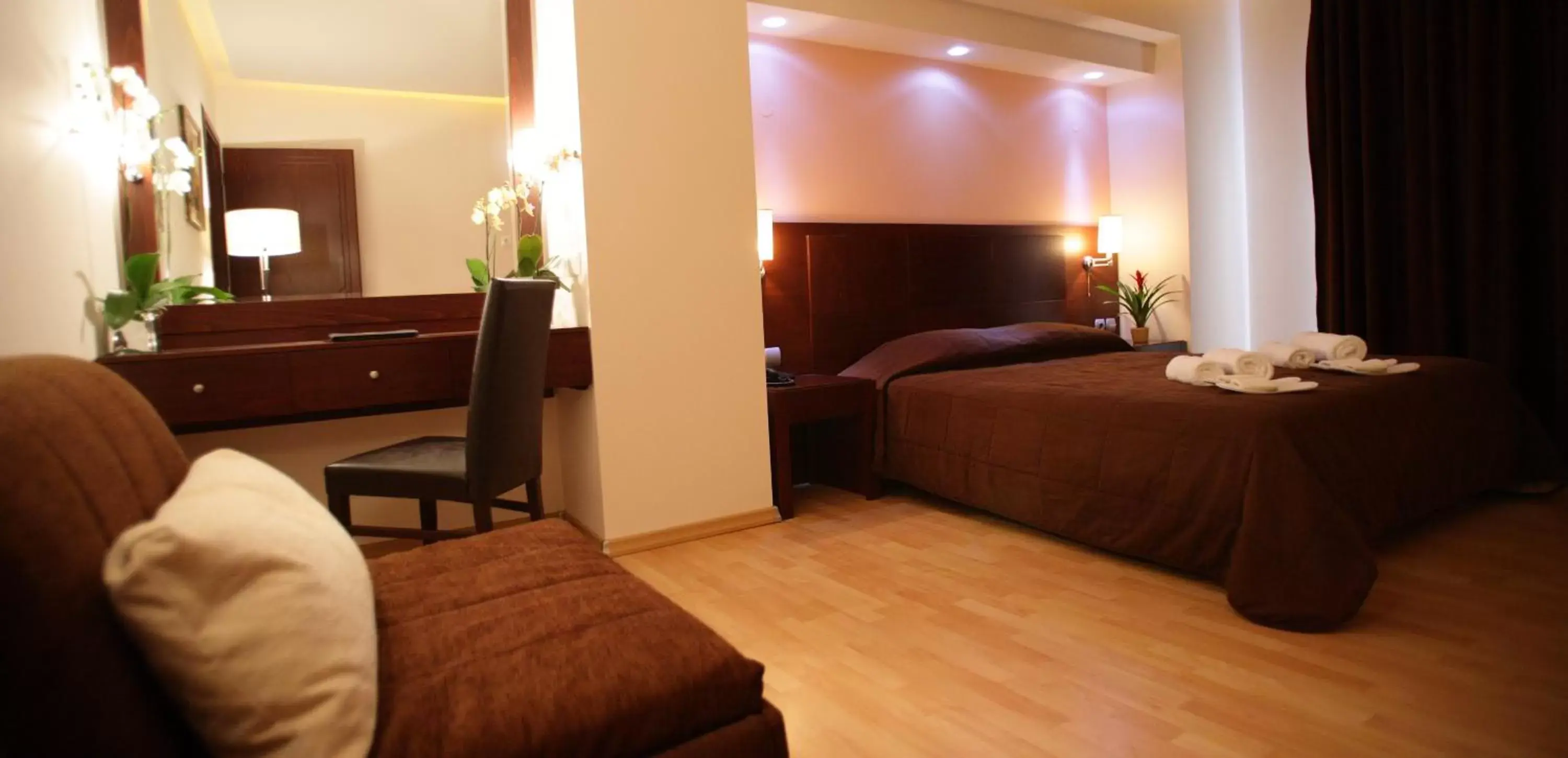 TV and multimedia, Bed in Flisvos Hotel Nafpaktos