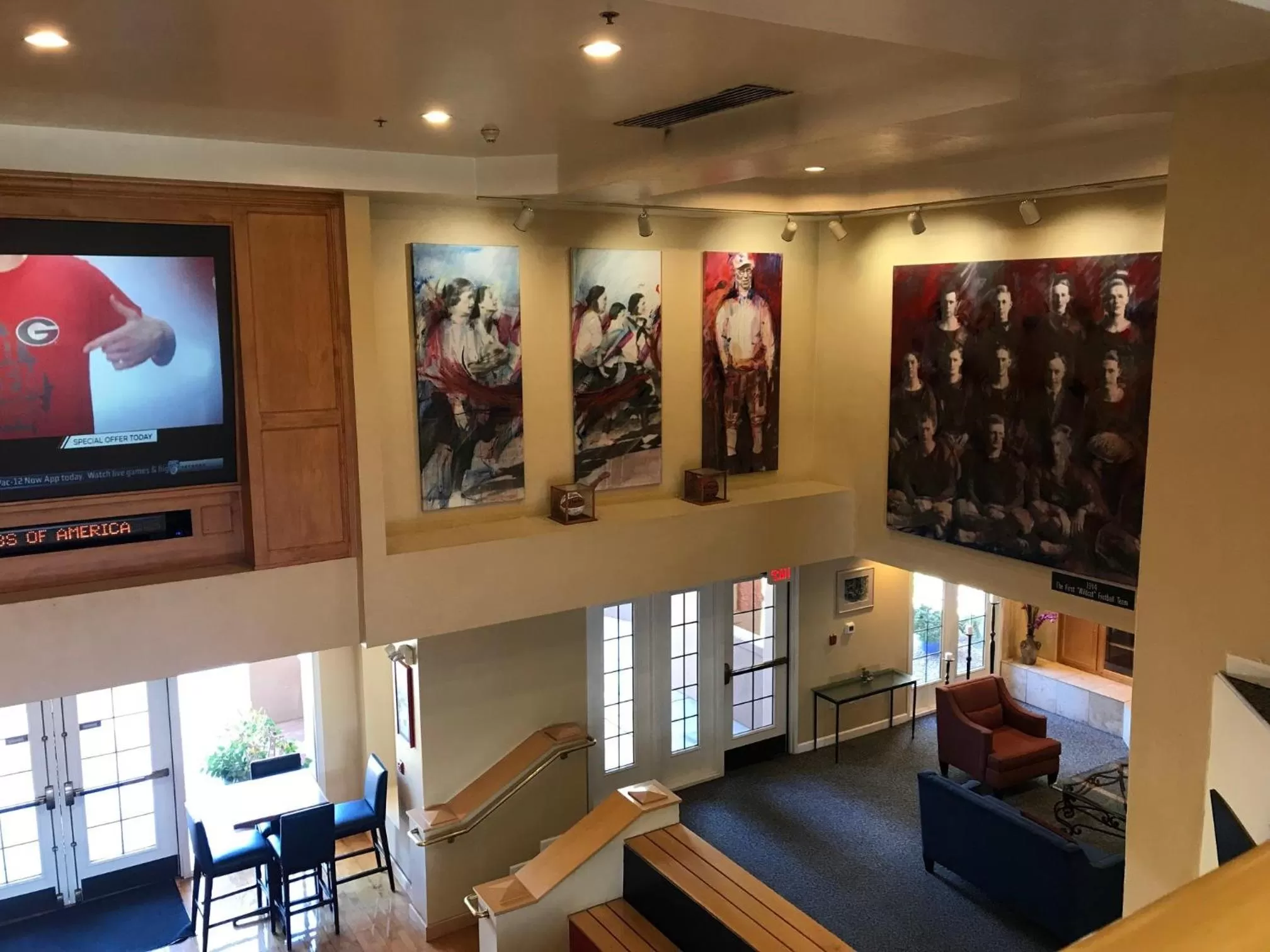 Communal lounge/ TV room in Hilton Vacation Club Varsity Club Tucson