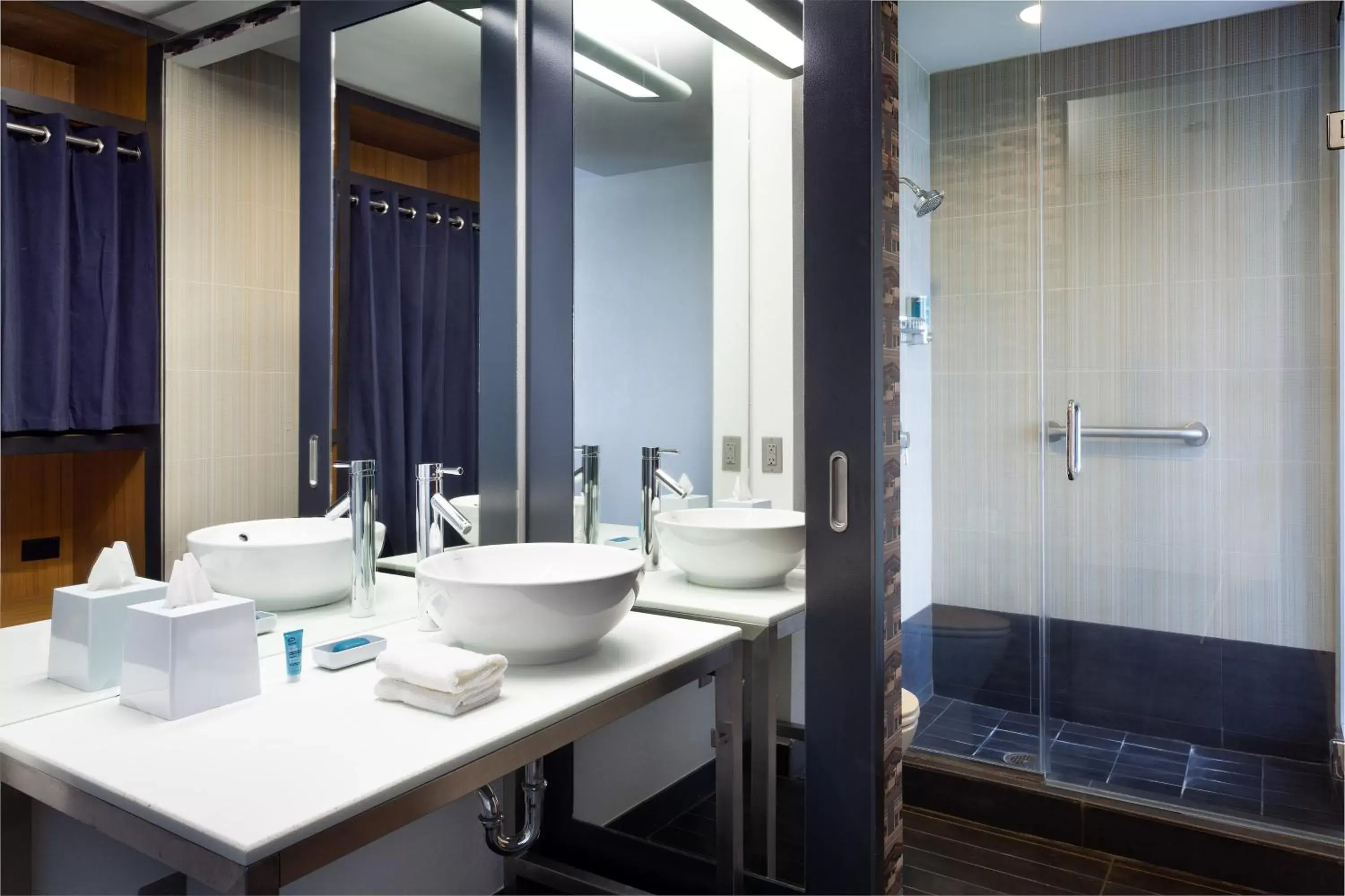 Shower, Bathroom in Aloft Jacksonville Tapestry Park