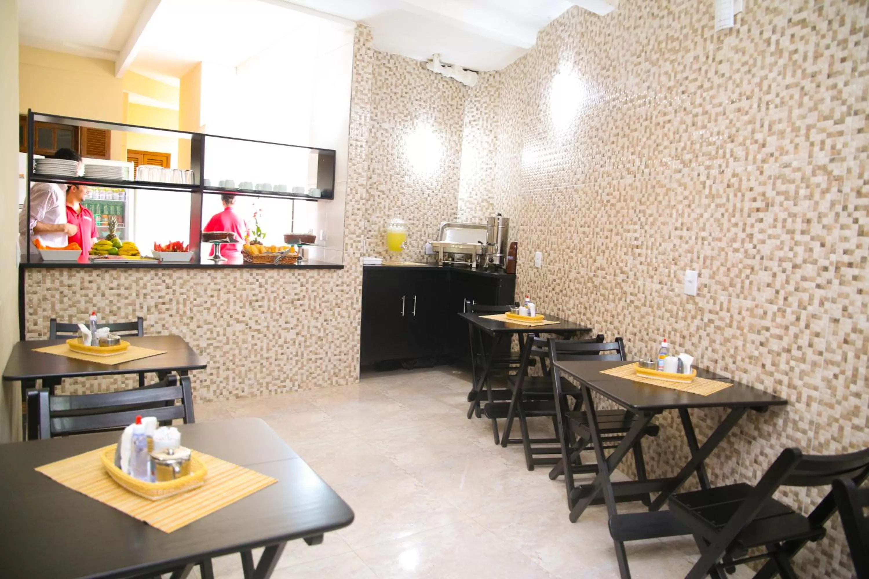 Restaurant/Places to Eat in Hotel Hot Brás