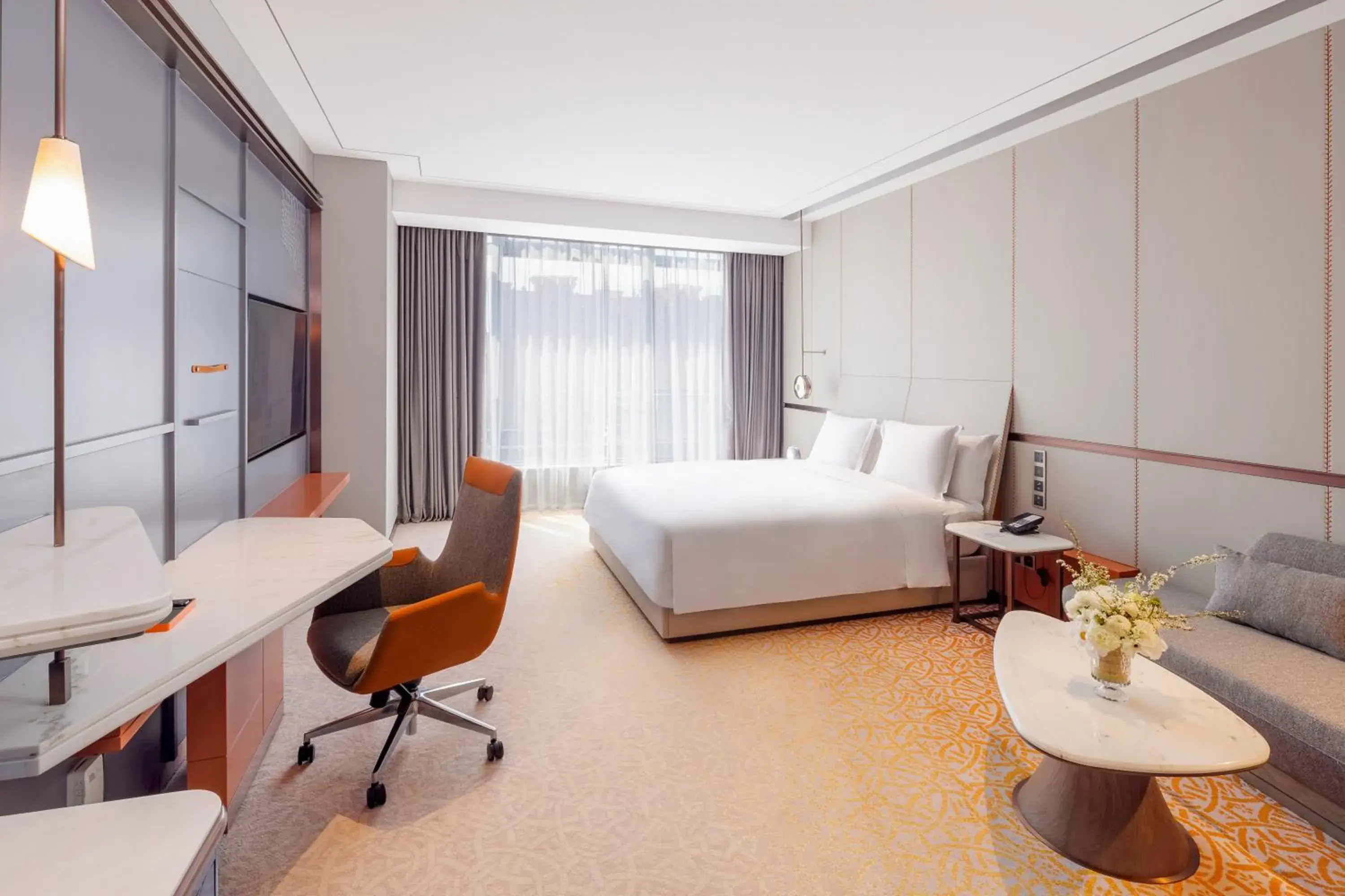 Photo of the whole room in Crowne Plaza Qingdao Jinshui, an IHG Hotel