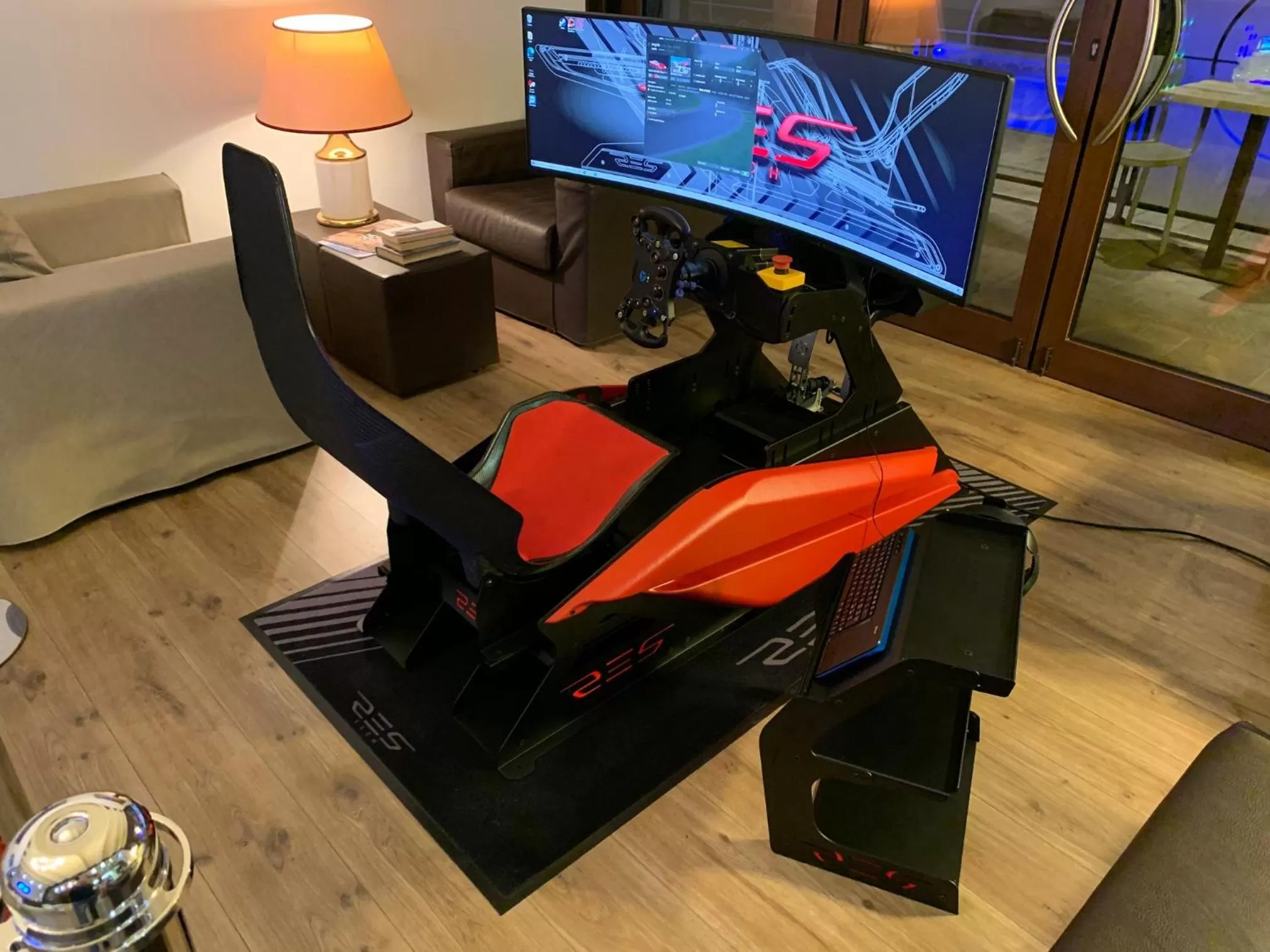 Communal lounge/ TV room in Luna Residence Hotel