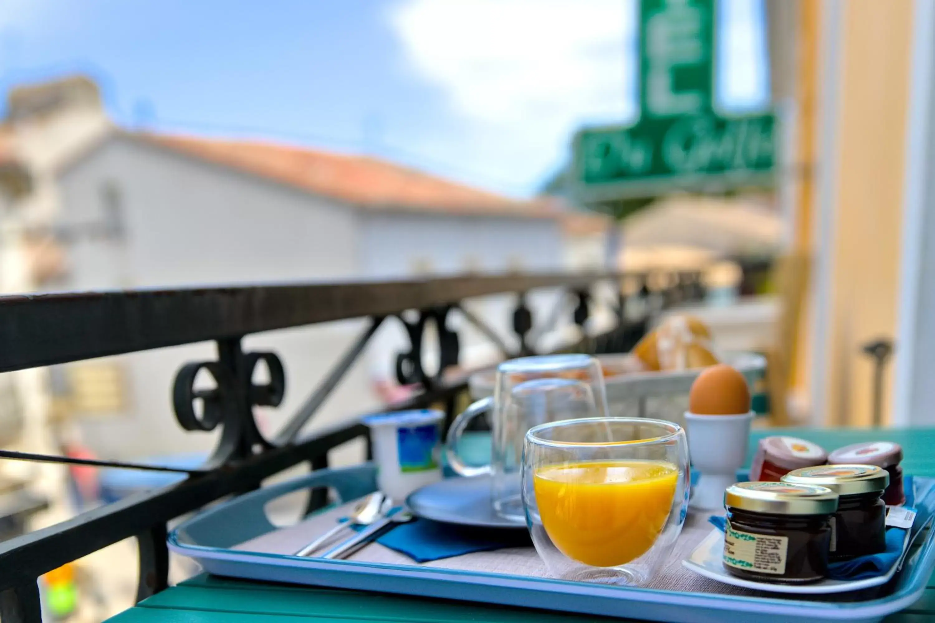 Breakfast in Hôtel du Golfe Sete-Balaruc
