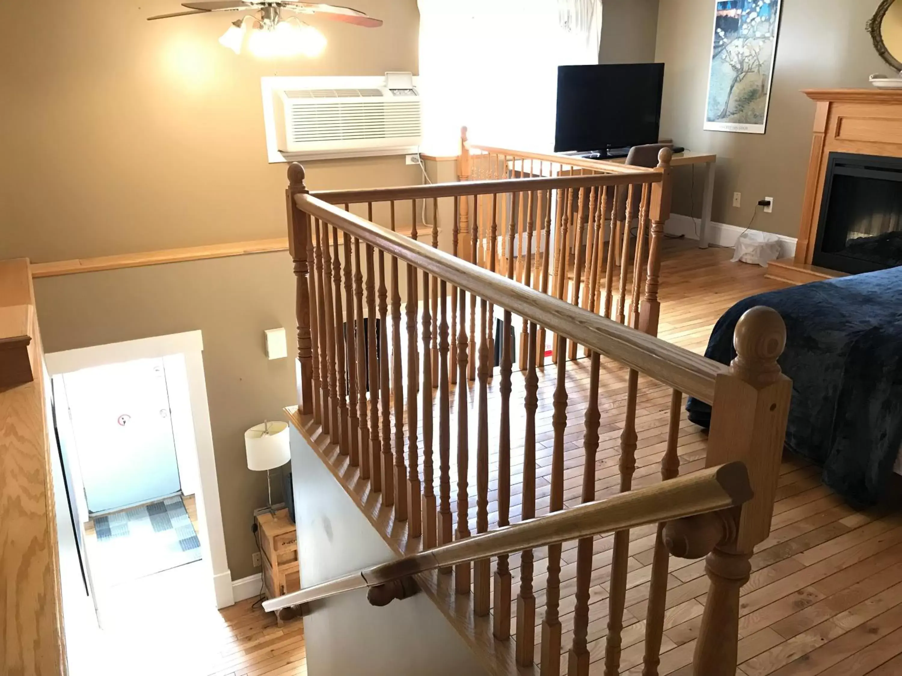 Bedroom, TV/Entertainment Center in Leaside Manor