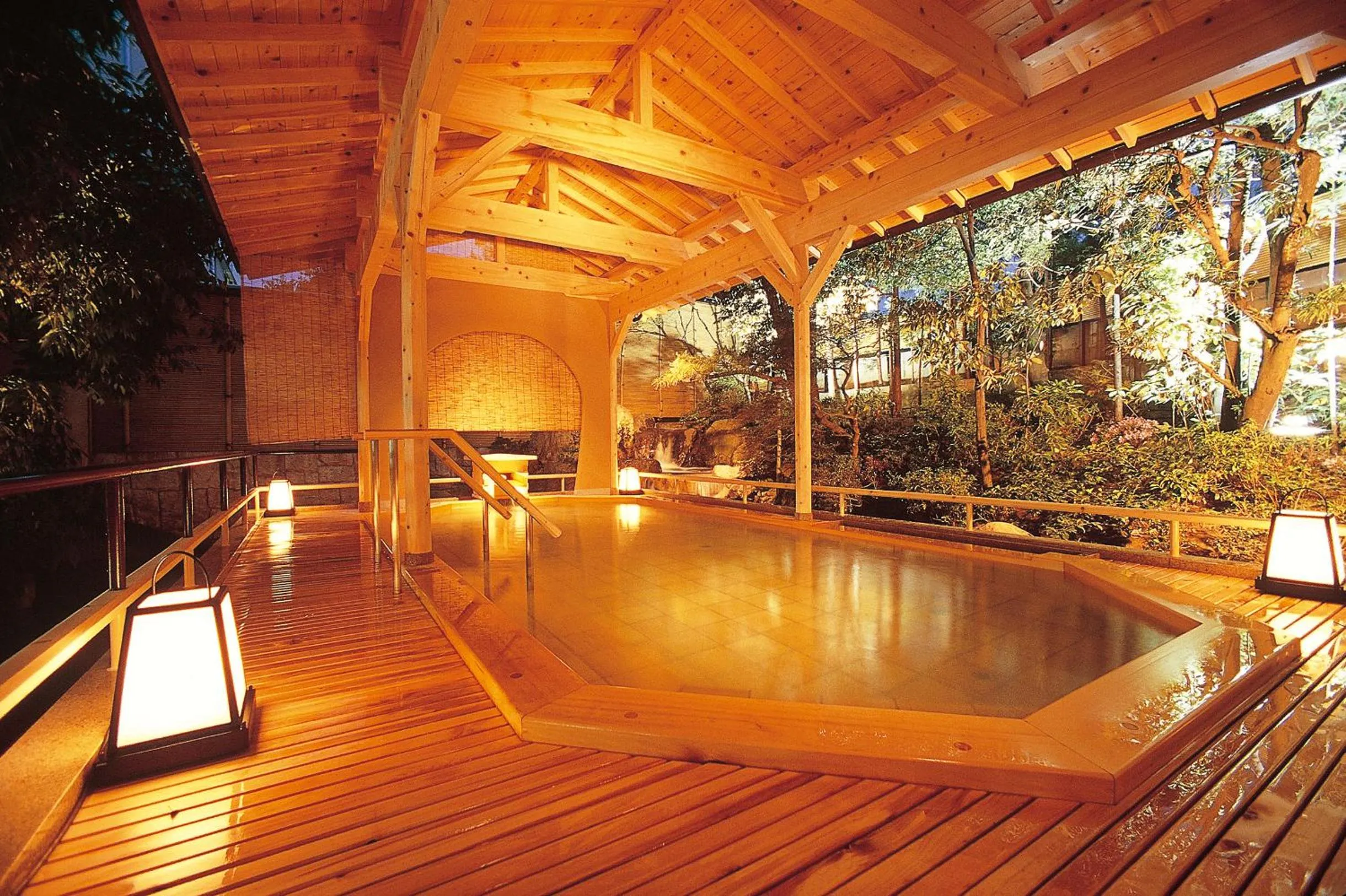 Open Air Bath in Rurikoh