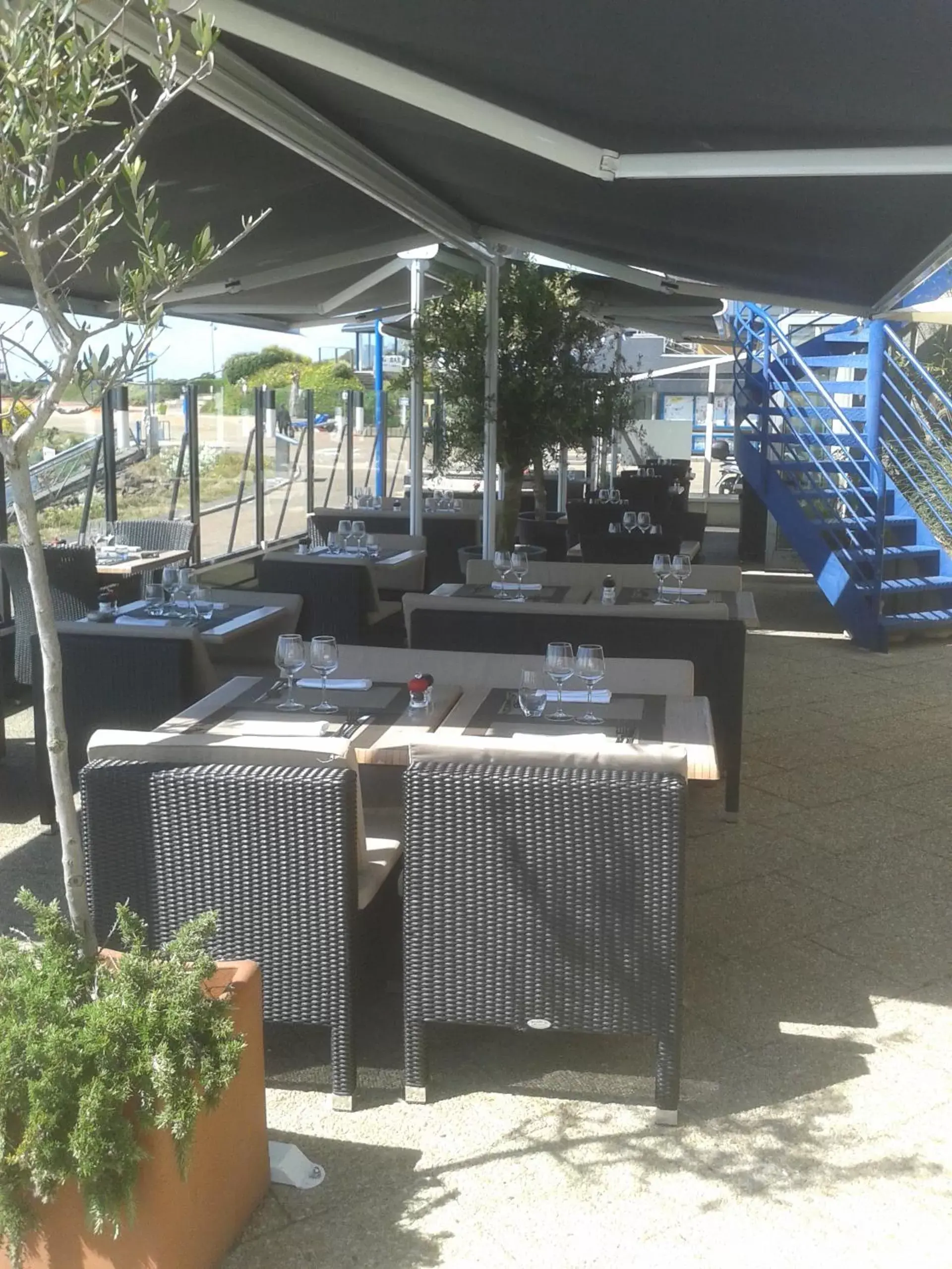 Balcony/Terrace, Restaurant/Places to Eat in ibis Granville Port De Plaisance