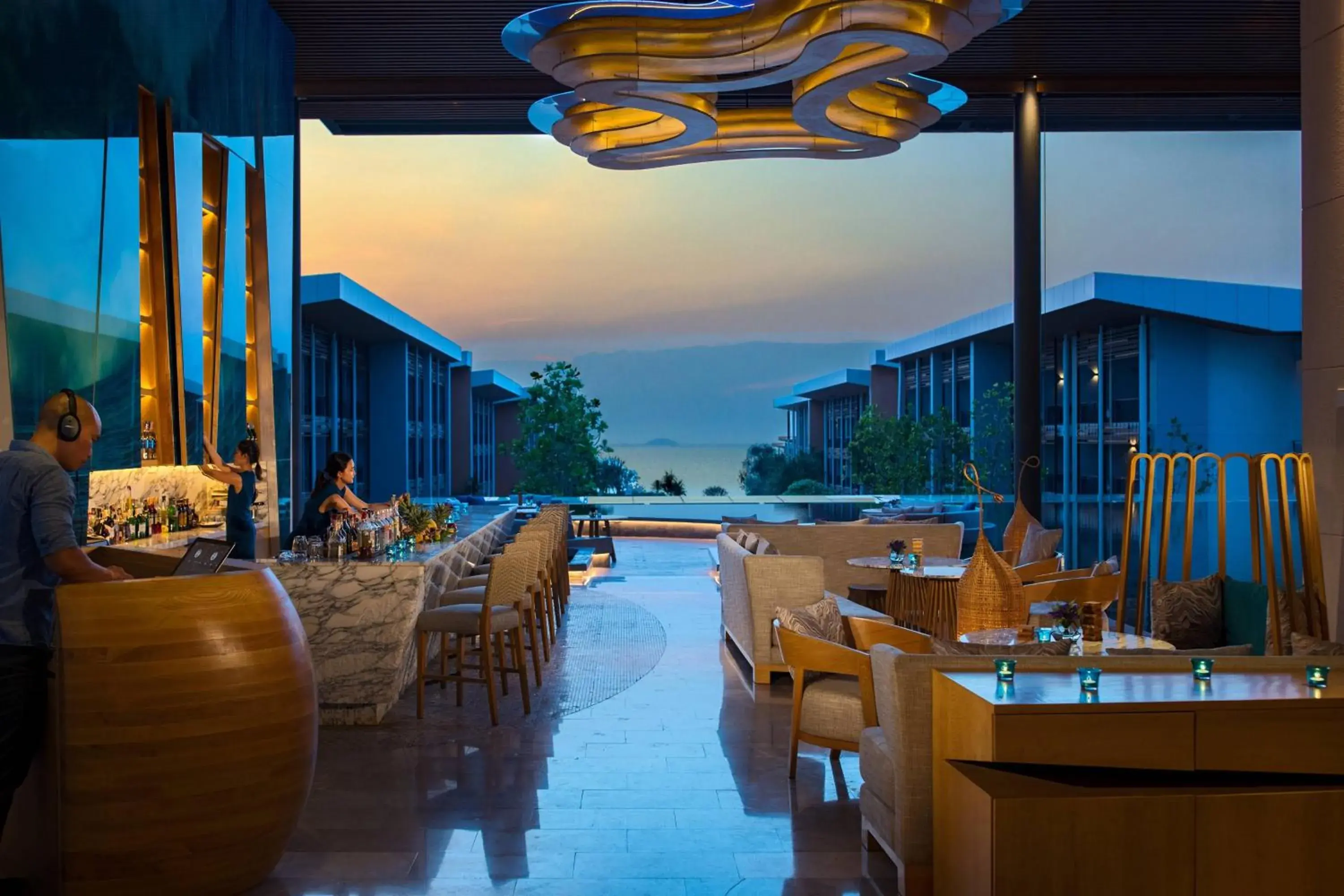 Restaurant/places to eat in Renaissance Pattaya Resort & Spa