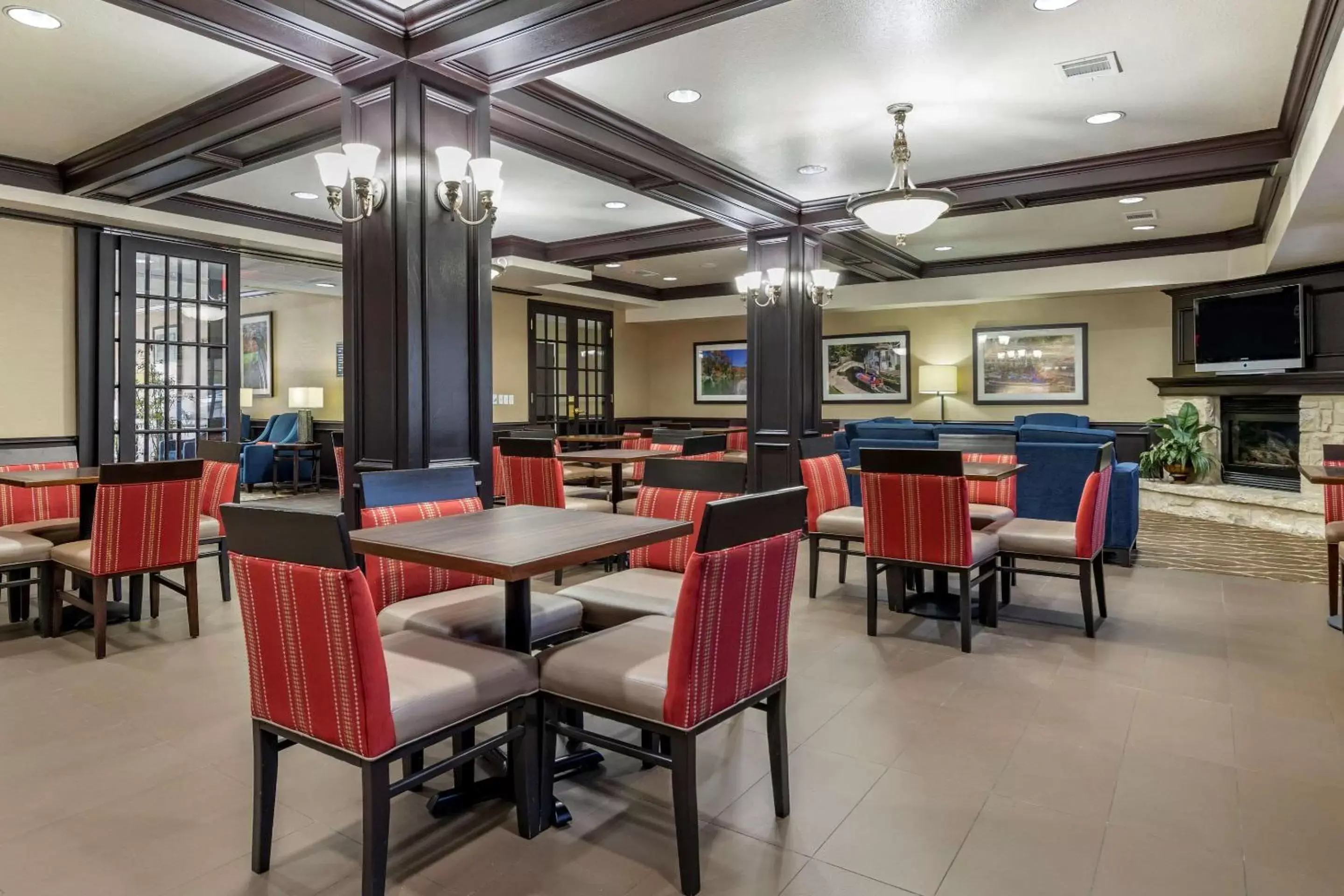 Restaurant/places to eat in Comfort Inn & Suites Texas Hill Country Restaurant/places to eat in Comfort Inn & Suites Texas Hill Country