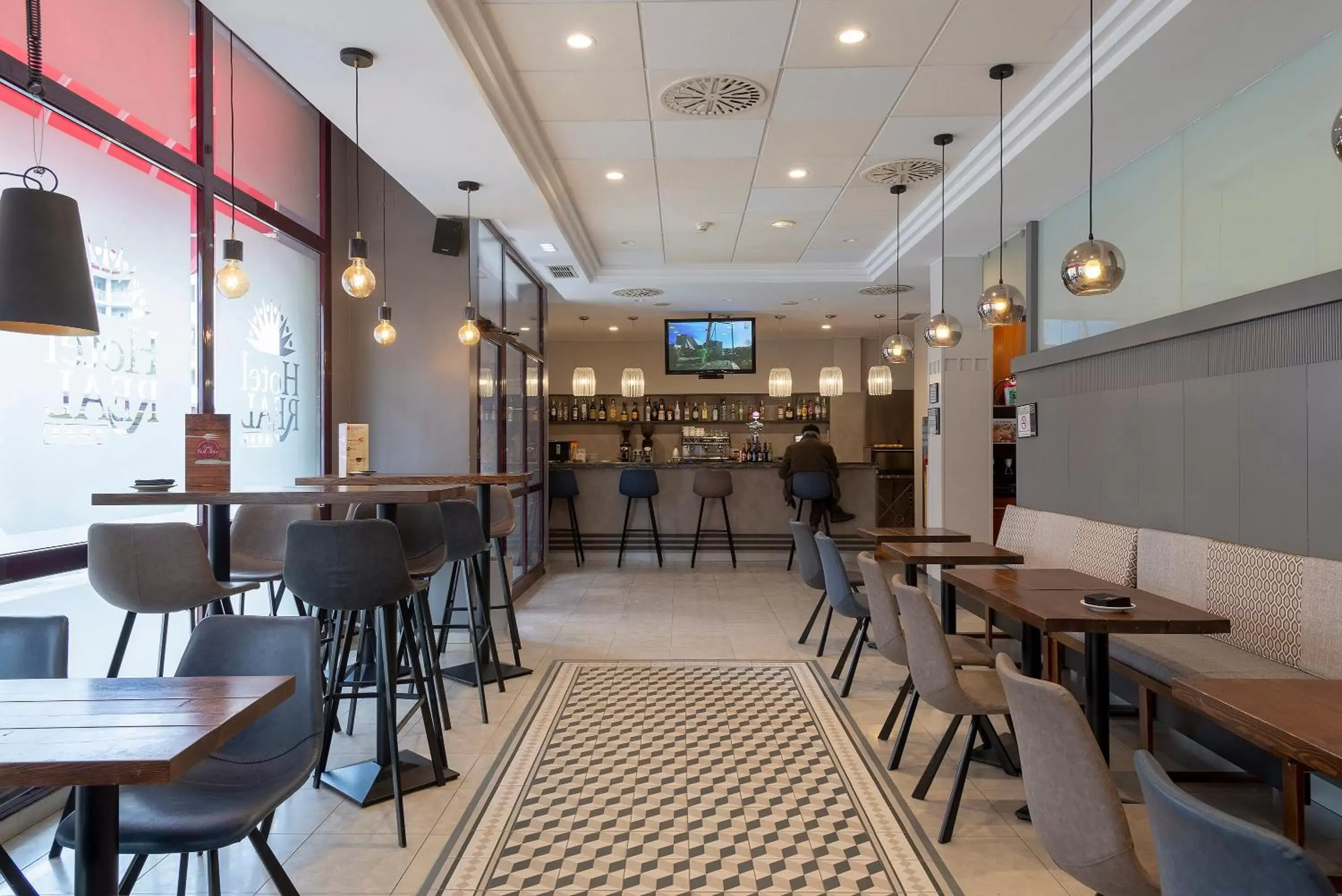 Lounge or bar in Hotel & Spa Real Jaca Lounge or bar in Hotel & Spa Real Jaca