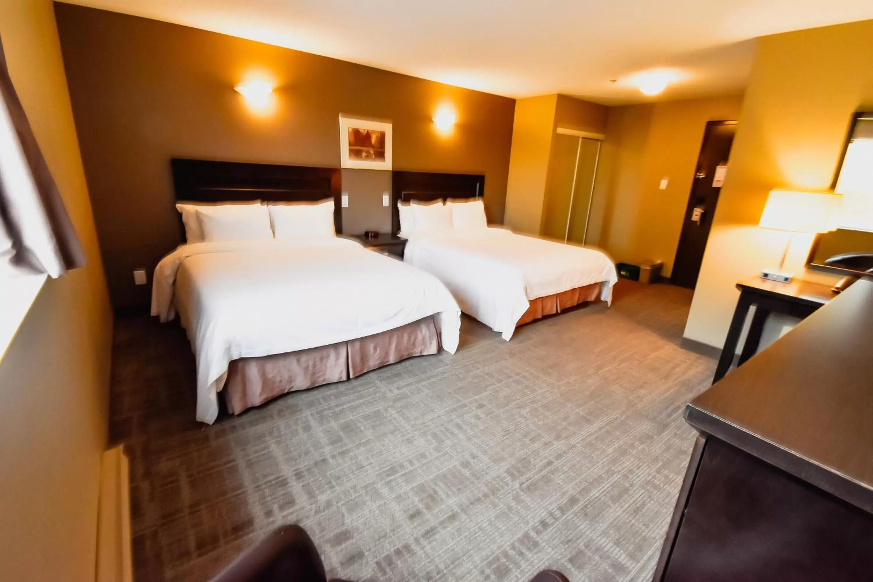 Photo of the whole room, Bed in Canad Inns Destination Centre Fort Garry