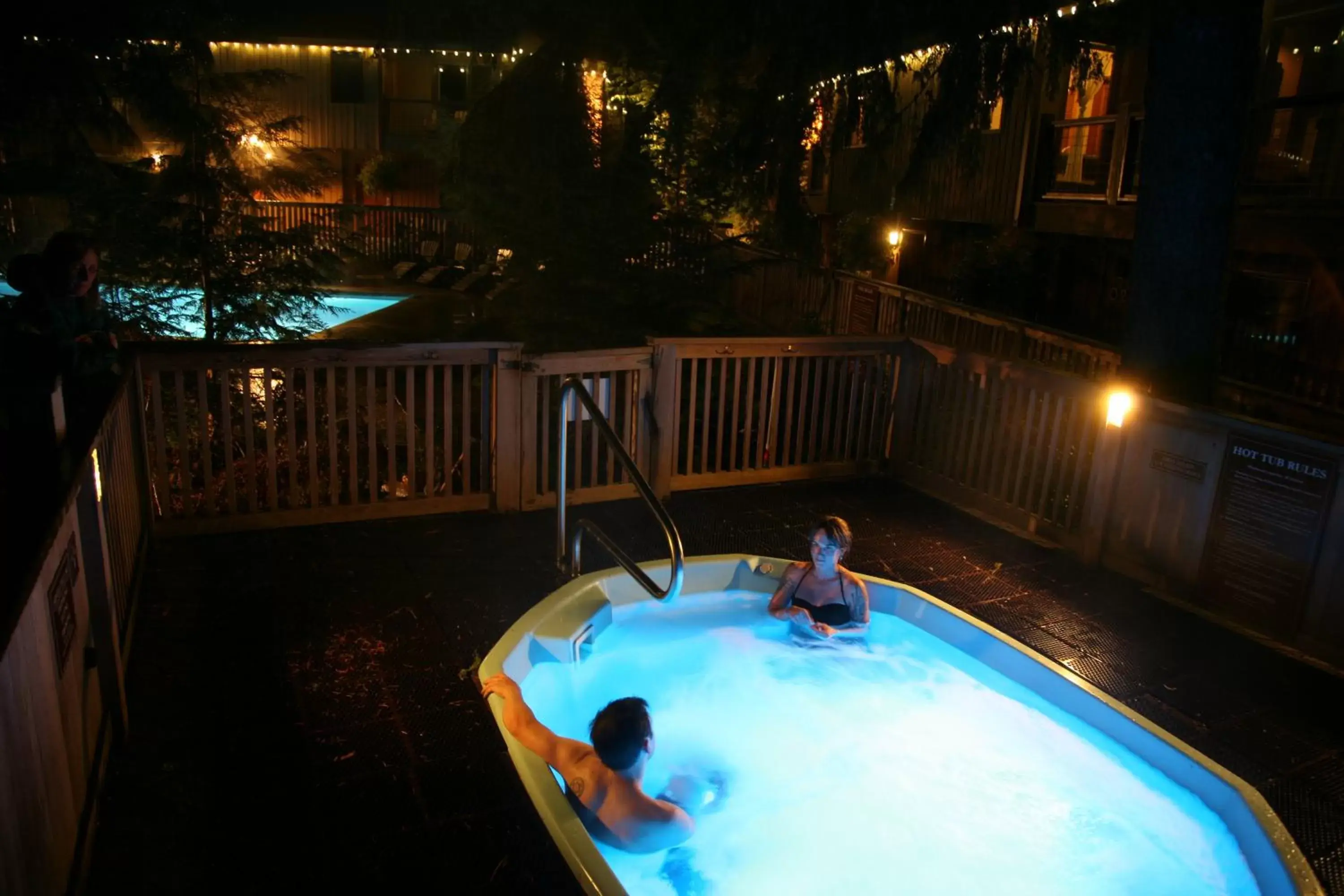 Swimming Pool in LOGE Alta Crystal Resort at Mt Rainier