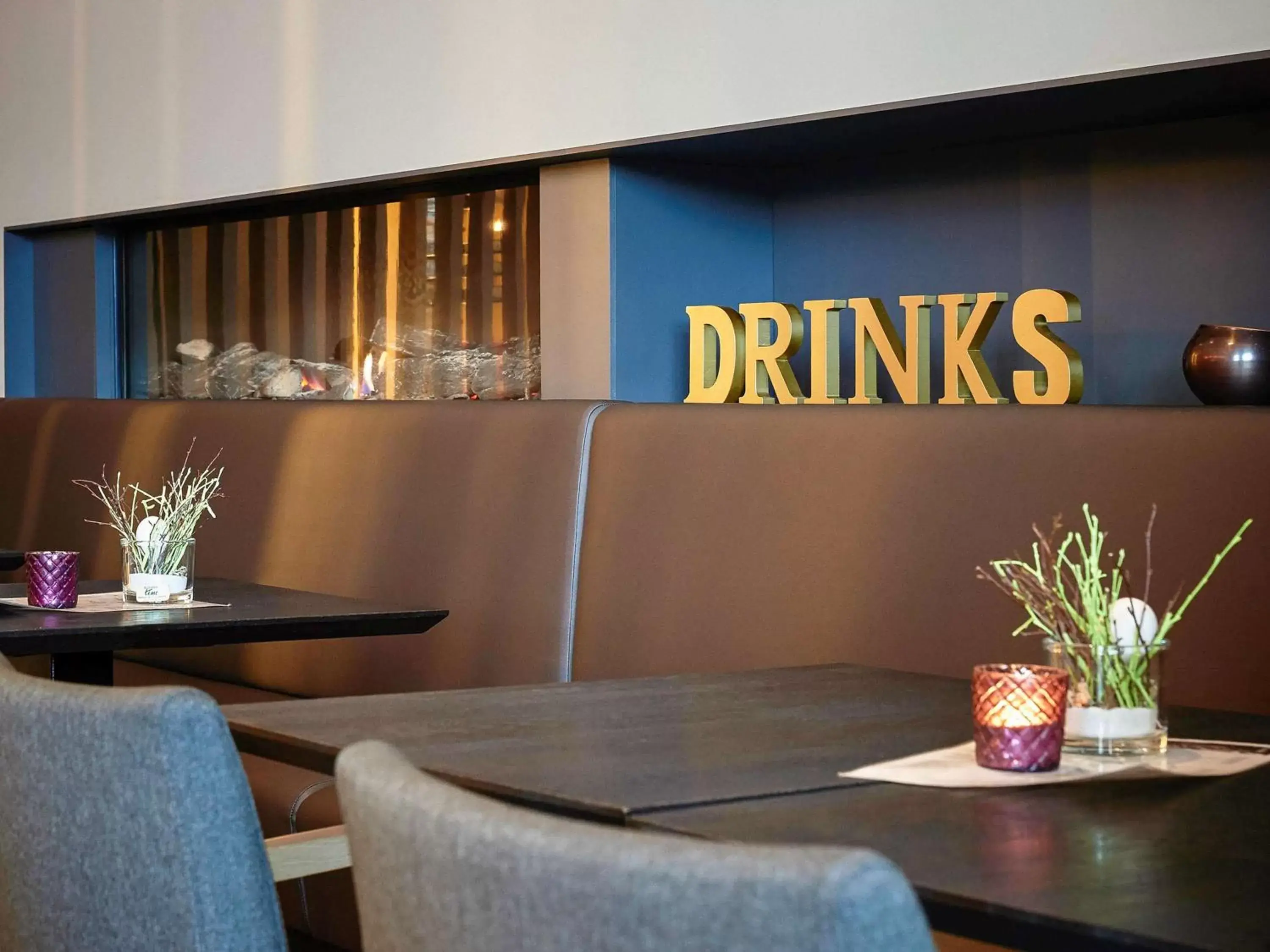 Lounge or bar in Mercure Roeselare