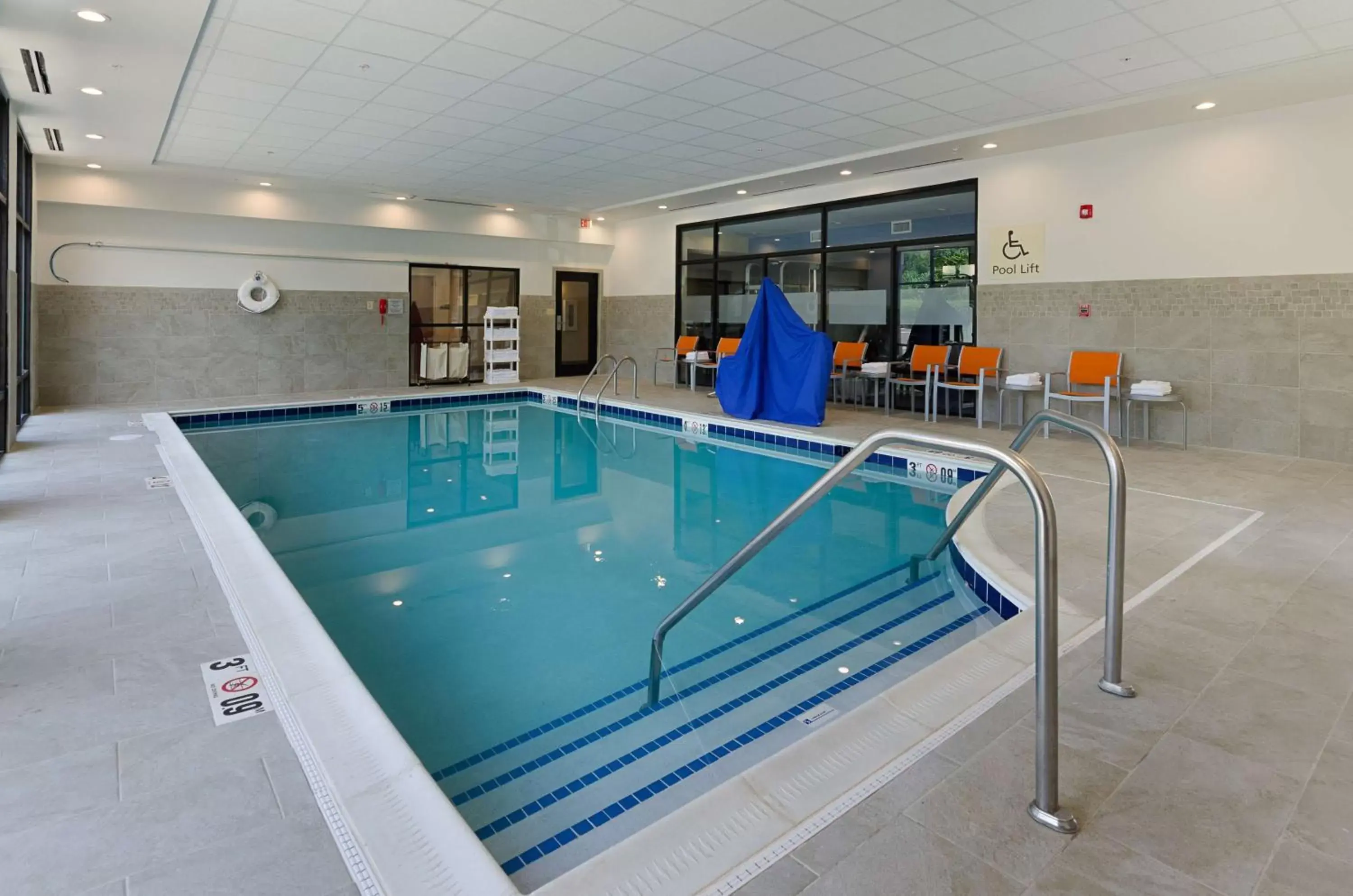 Pool view, Swimming Pool in Hampton Inn By Hilton Covington VA