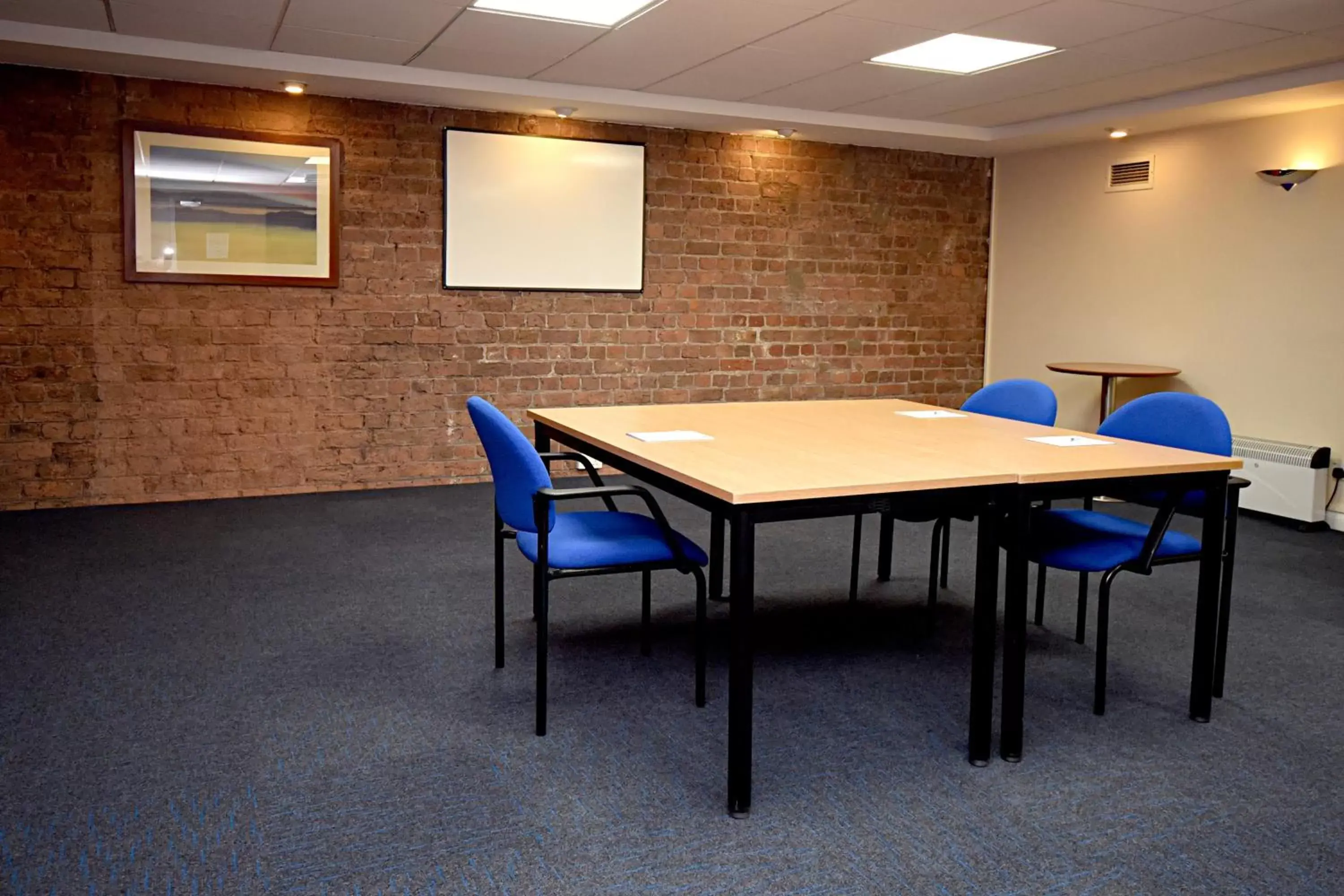 Meeting/conference room in Holiday Inn Express Liverpool-Albert Dock, an IHG Hotel