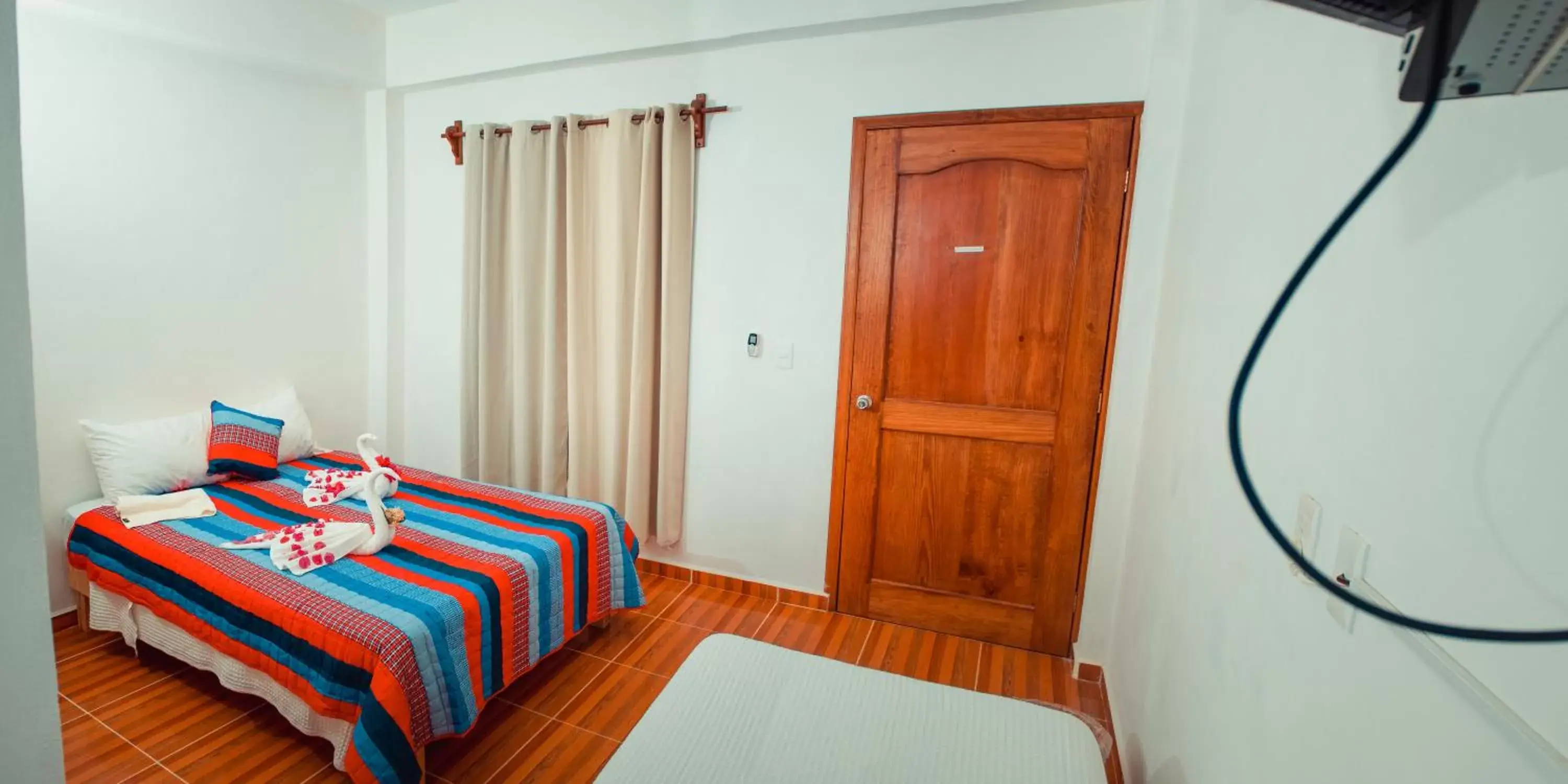 Photo of the whole room, Bed in Itza La Veleta Tulum