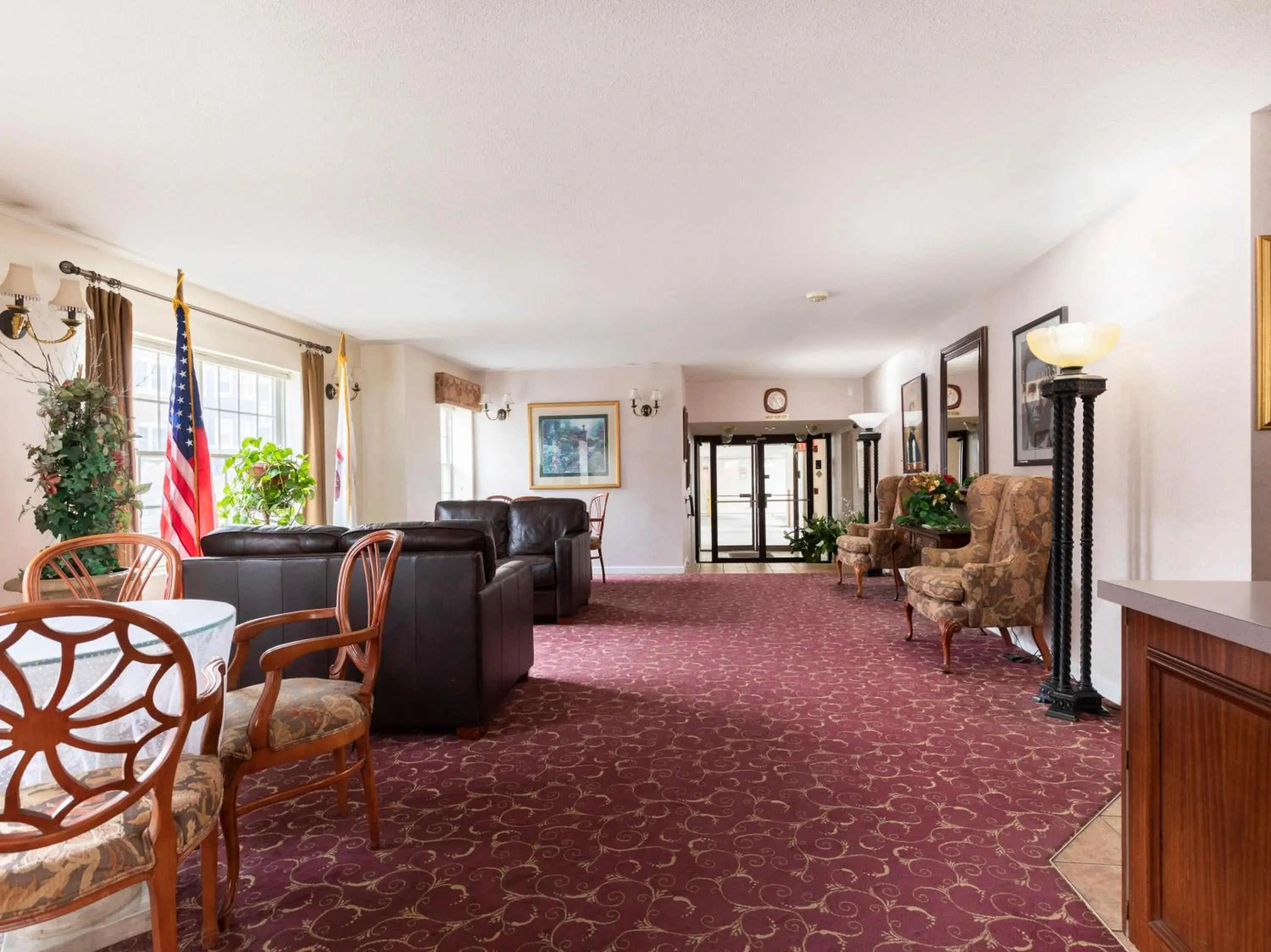 Lobby or reception, Seating Area in Mansion View Inn & Suites