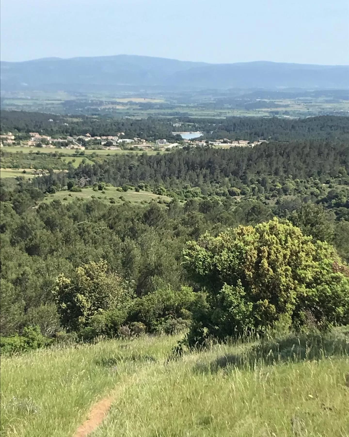 Hiking in La Rosela de la Cité