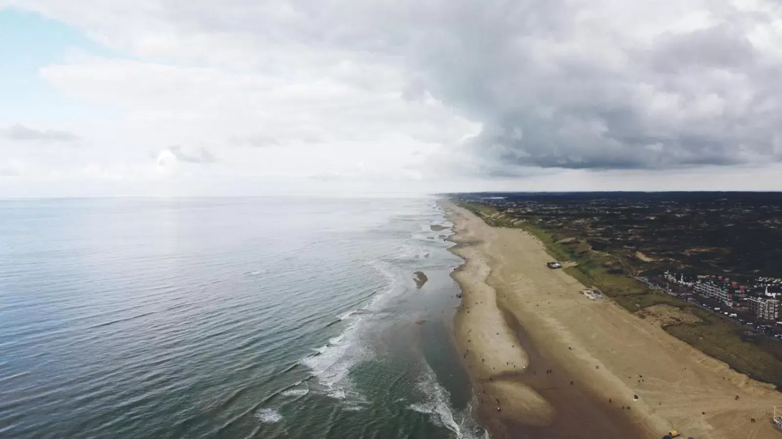 Nearby landmark, Beach in B&B de Zandtaart