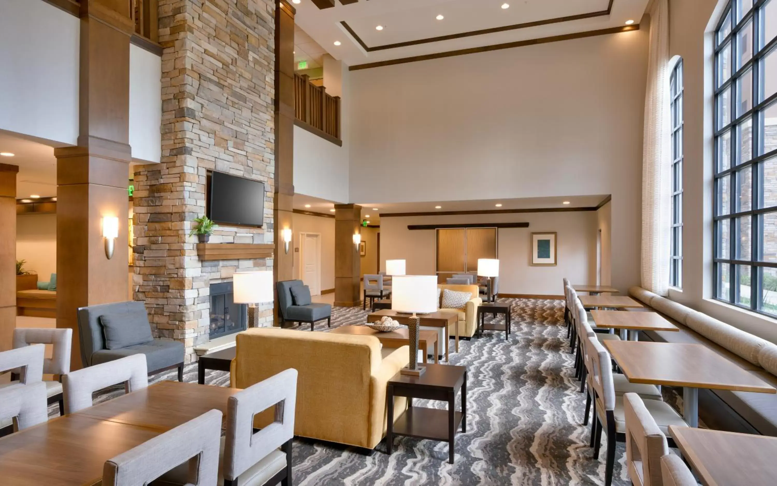 Property building, Restaurant/Places to Eat in Staybridge Suites - Gainesville I-75, an IHG Hotel