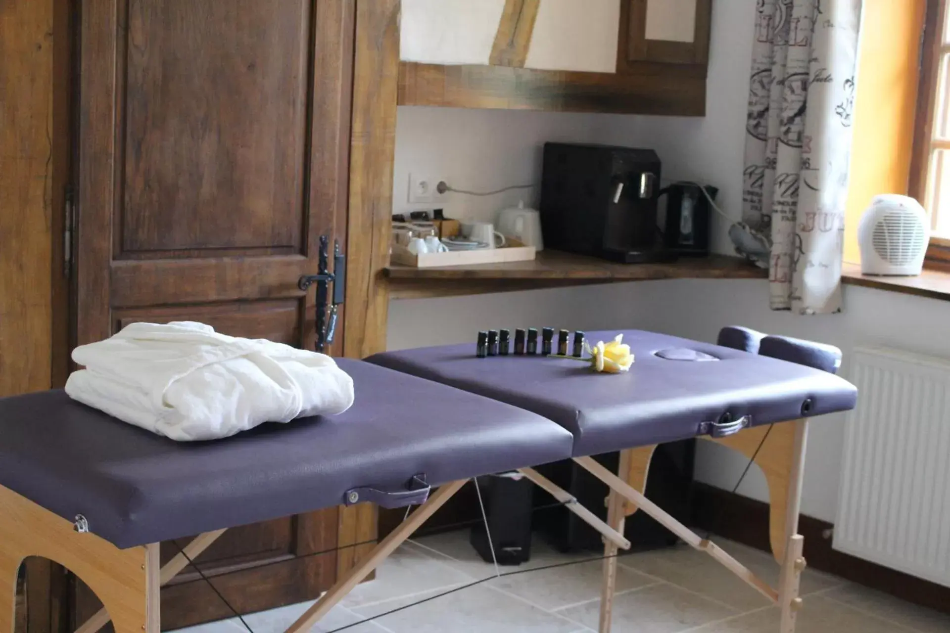 Massage in Jardin des Sens, la Rente d'Eguilly